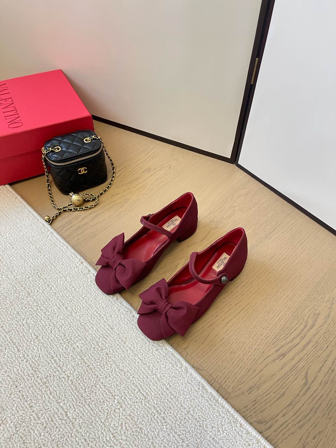 LuxluxHouse Best Quality Valentino Women Shoes