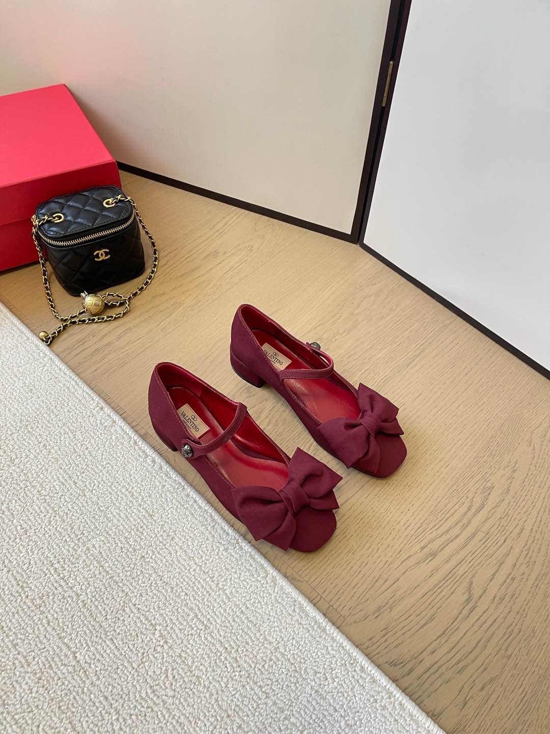 LuxluxHouse Best Quality Valentino Women Shoes