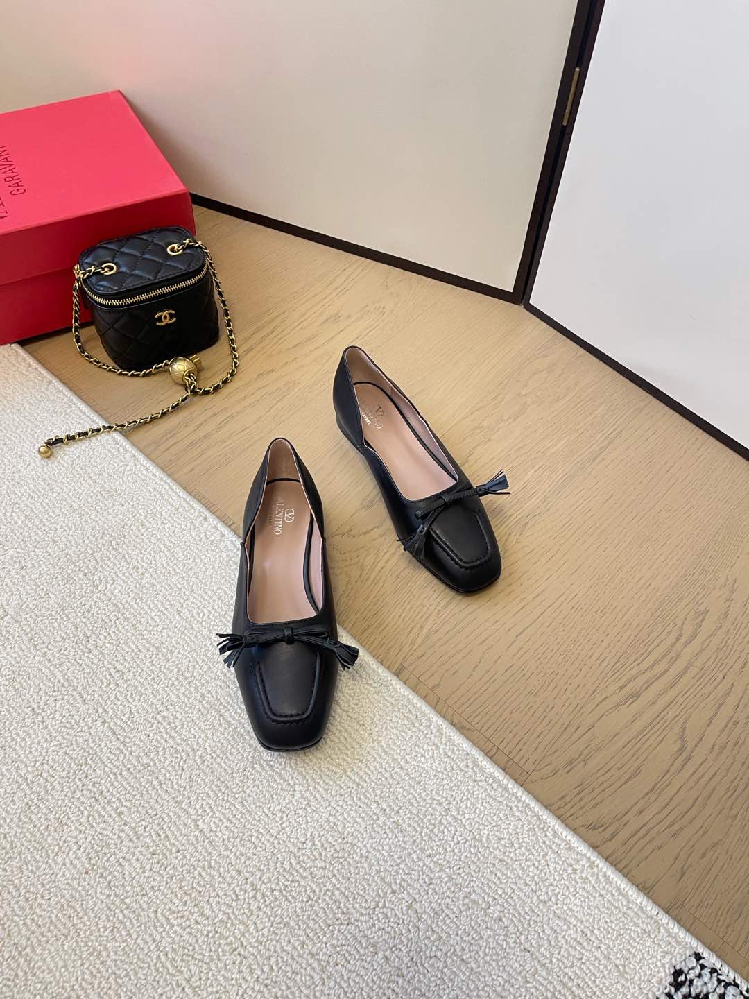 LuxluxHouse Best Quality Valentino Women Shoes