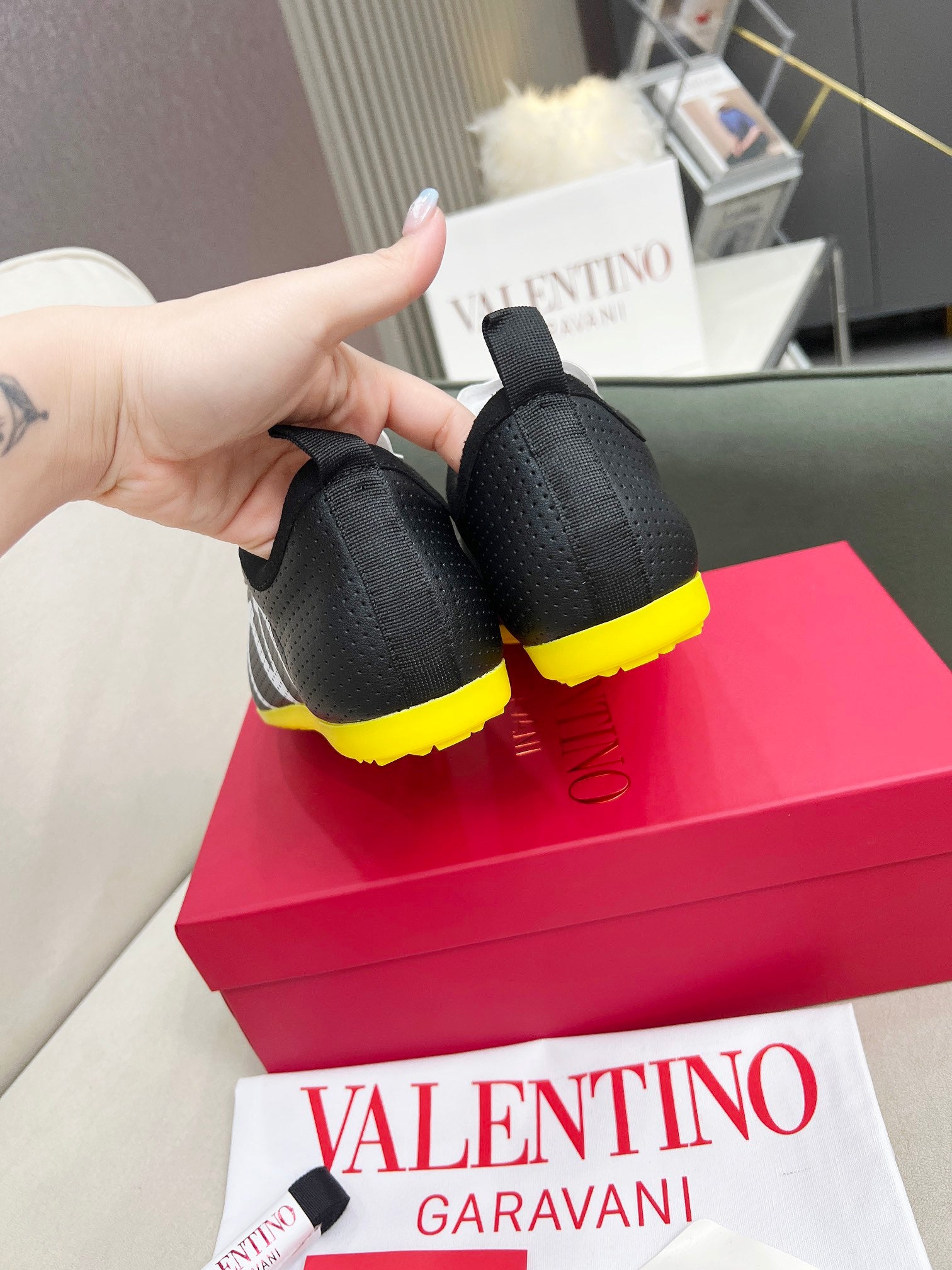 LuxluxHouse Best Quality Valentino Women Shoes