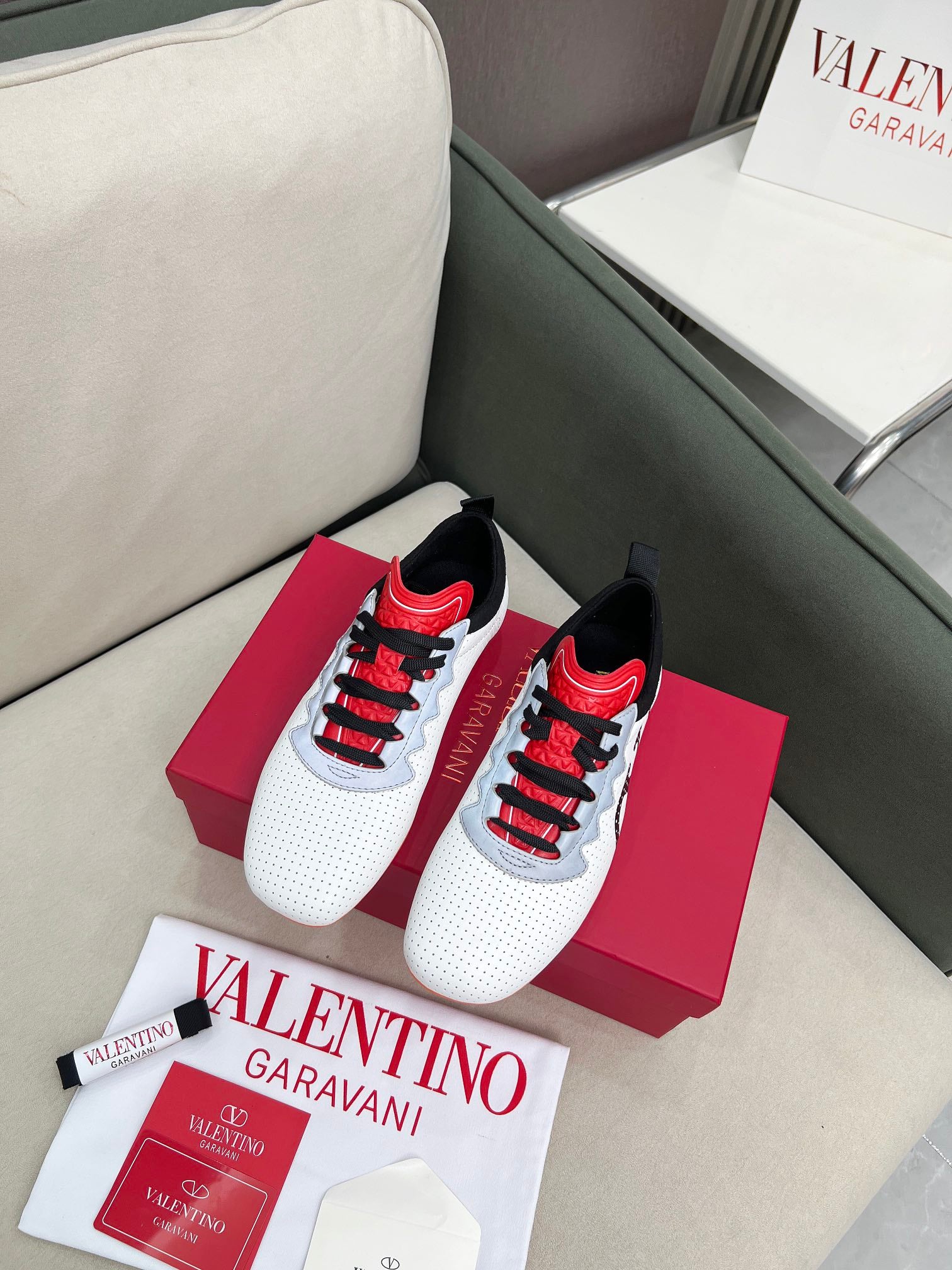LuxluxHouse Best Quality Valentino Women Shoes