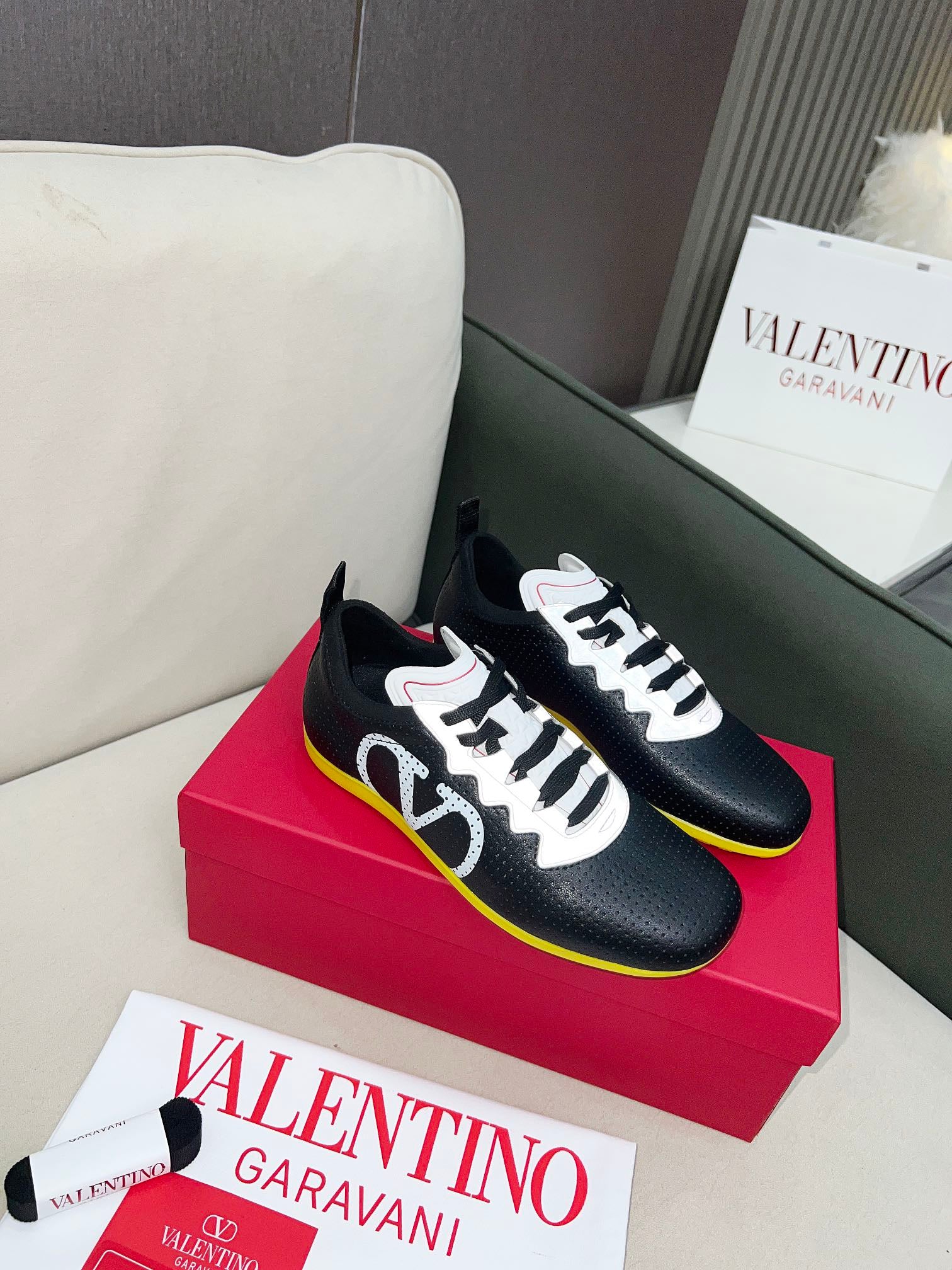 LuxluxHouse Best Quality Valentino Women Shoes
