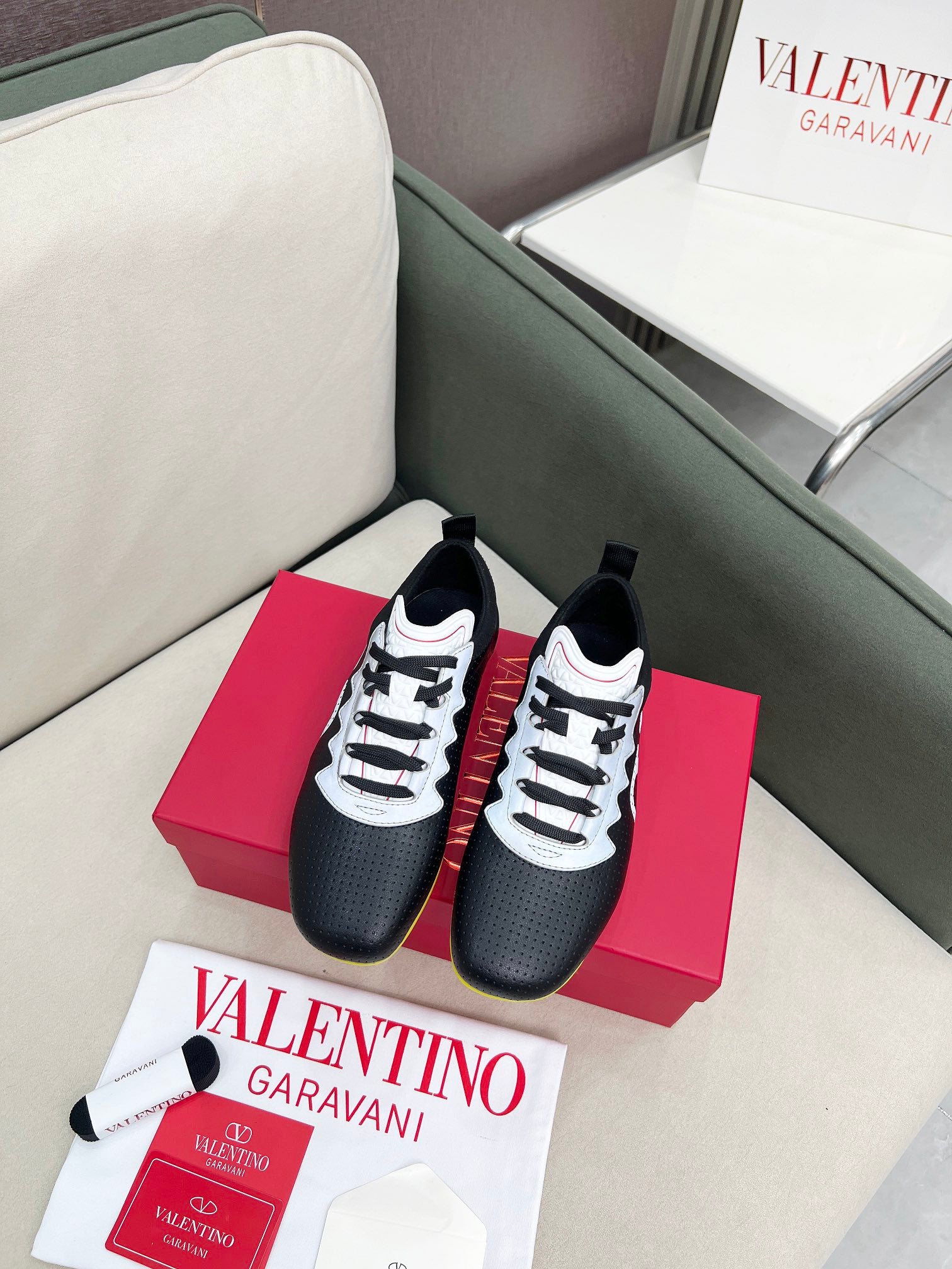 LuxluxHouse Best Quality Valentino Women Shoes