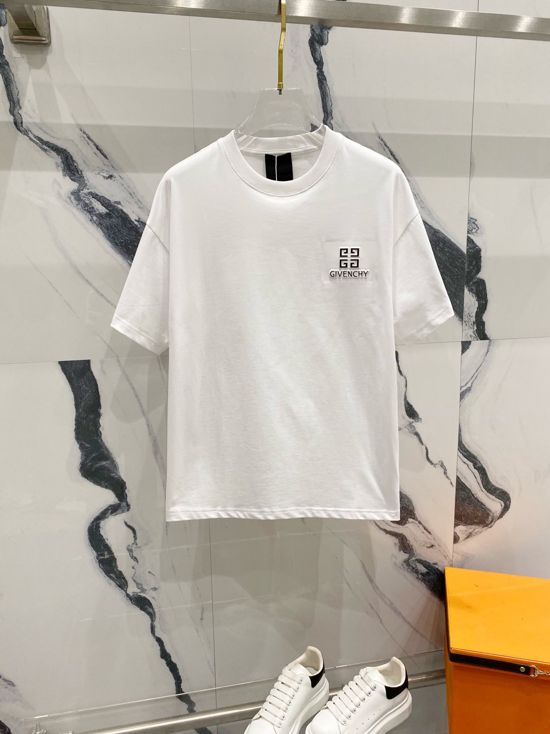 LuxluxHouse Best Quality Clothes Givenchy T-shirt