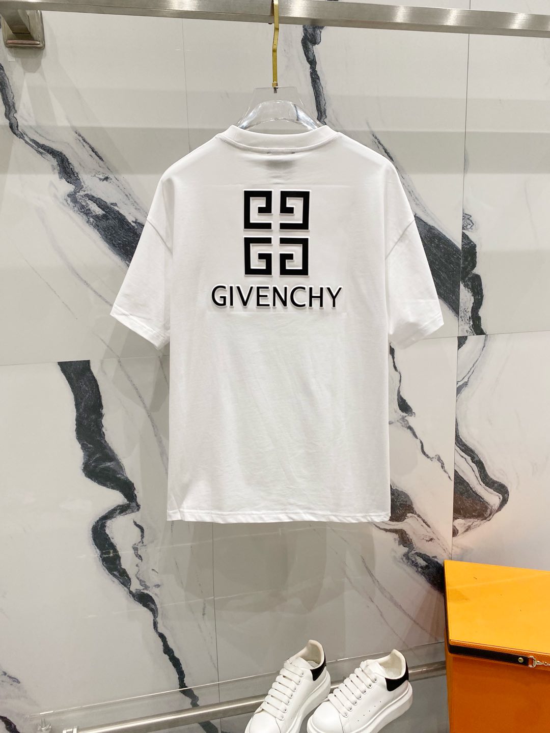 LuxluxHouse Best Quality Clothes Givenchy T-shirt