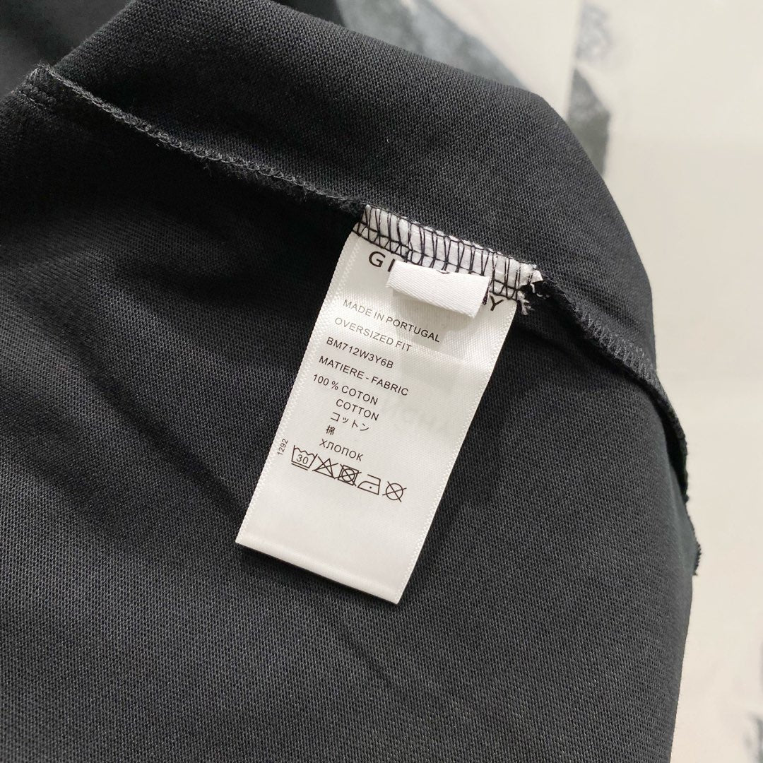 LuxluxHouse Best Quality Clothes Givenchy T-shirt