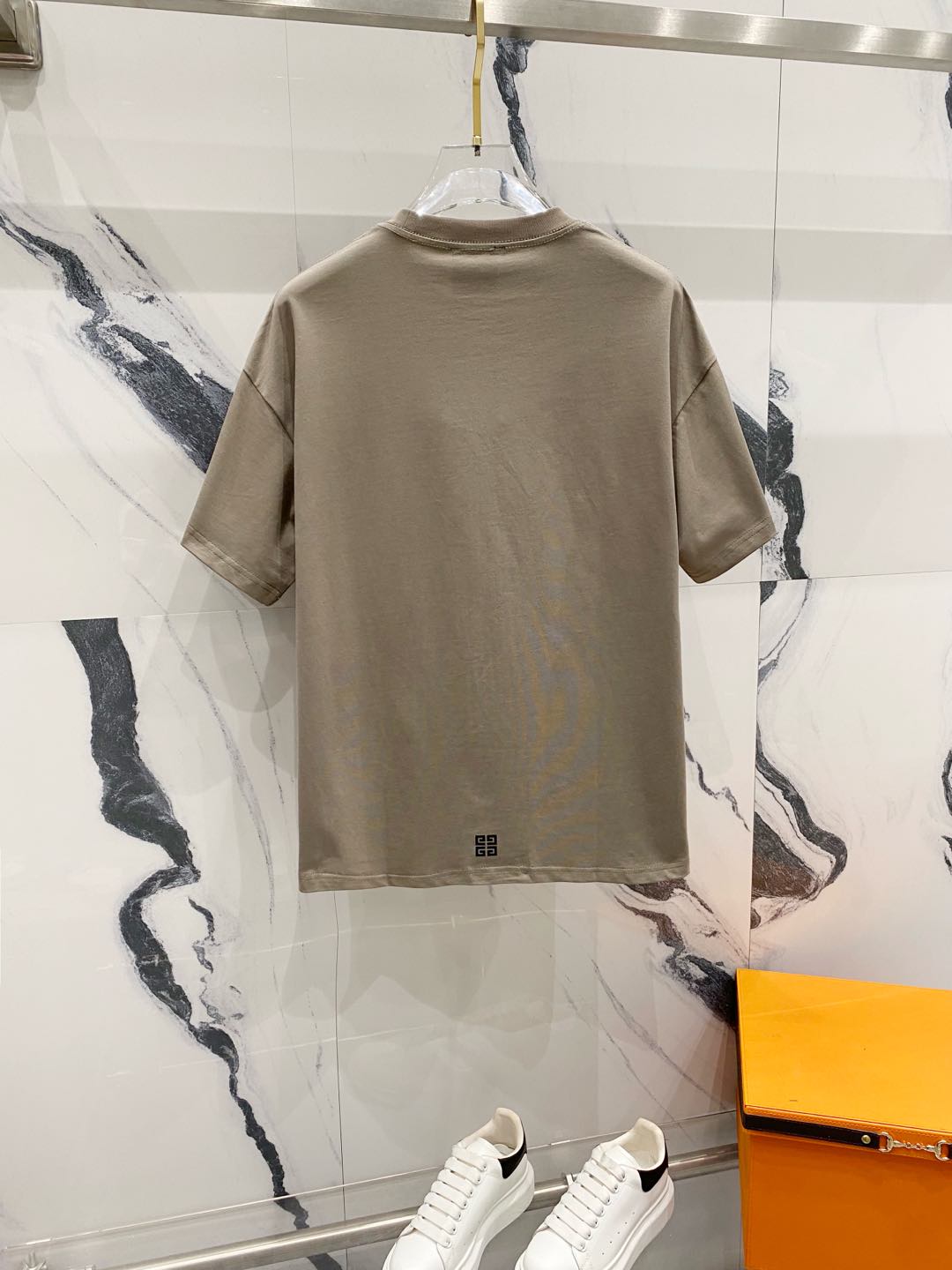 LuxluxHouse Best Quality Clothes Givenchy T-shirt
