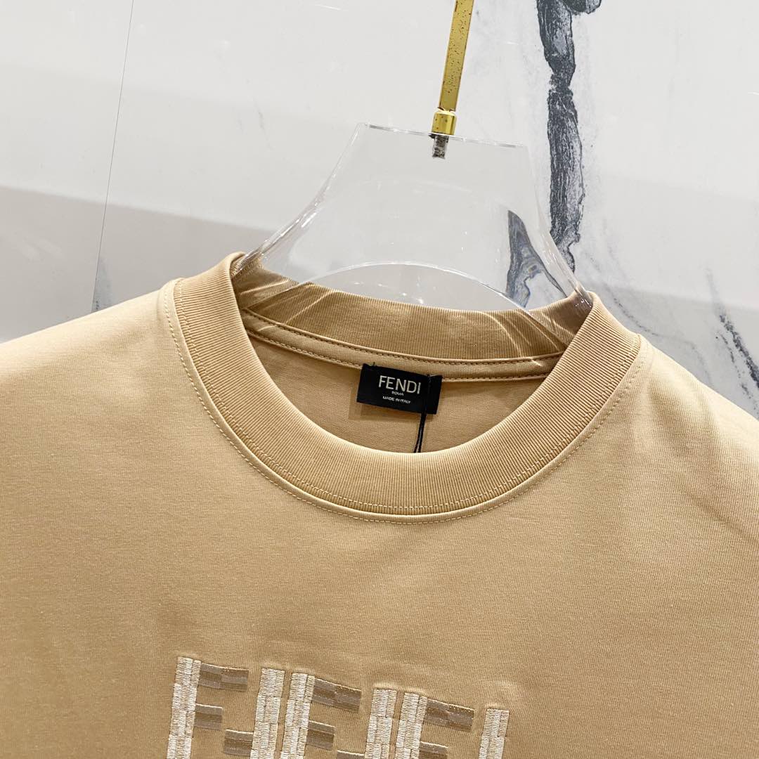 LuxluxHouse Best Quality Clothes Fendi T-shirt