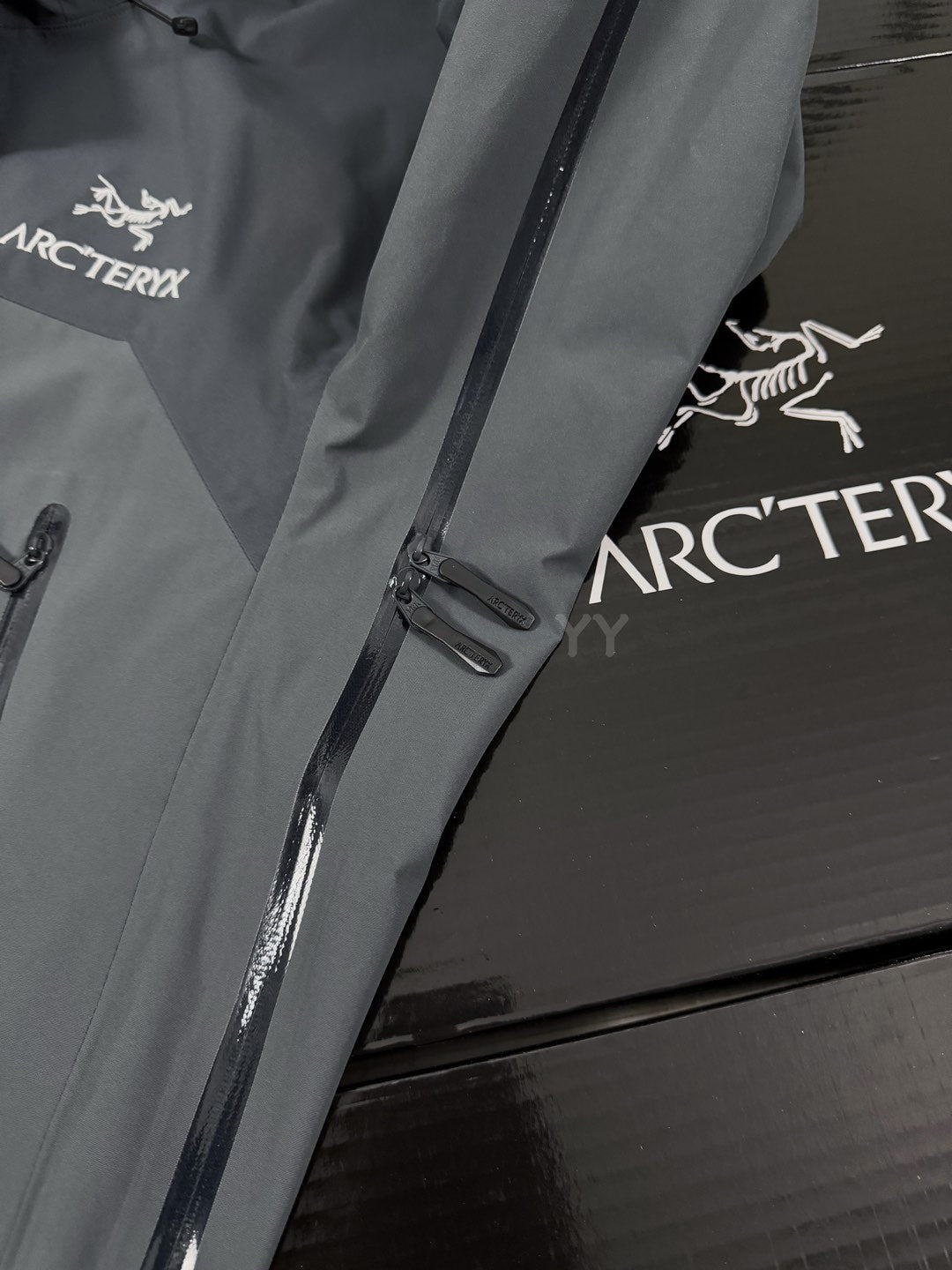 LuxluxHouse Best Quality Clothes Coats & Jackets Arcteryx
