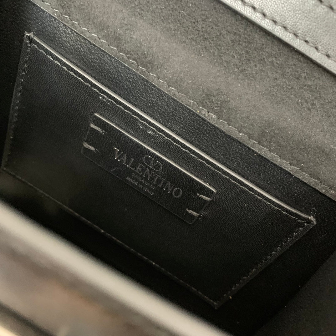 LuxluxHouse Best Quality Bags Valentino Women