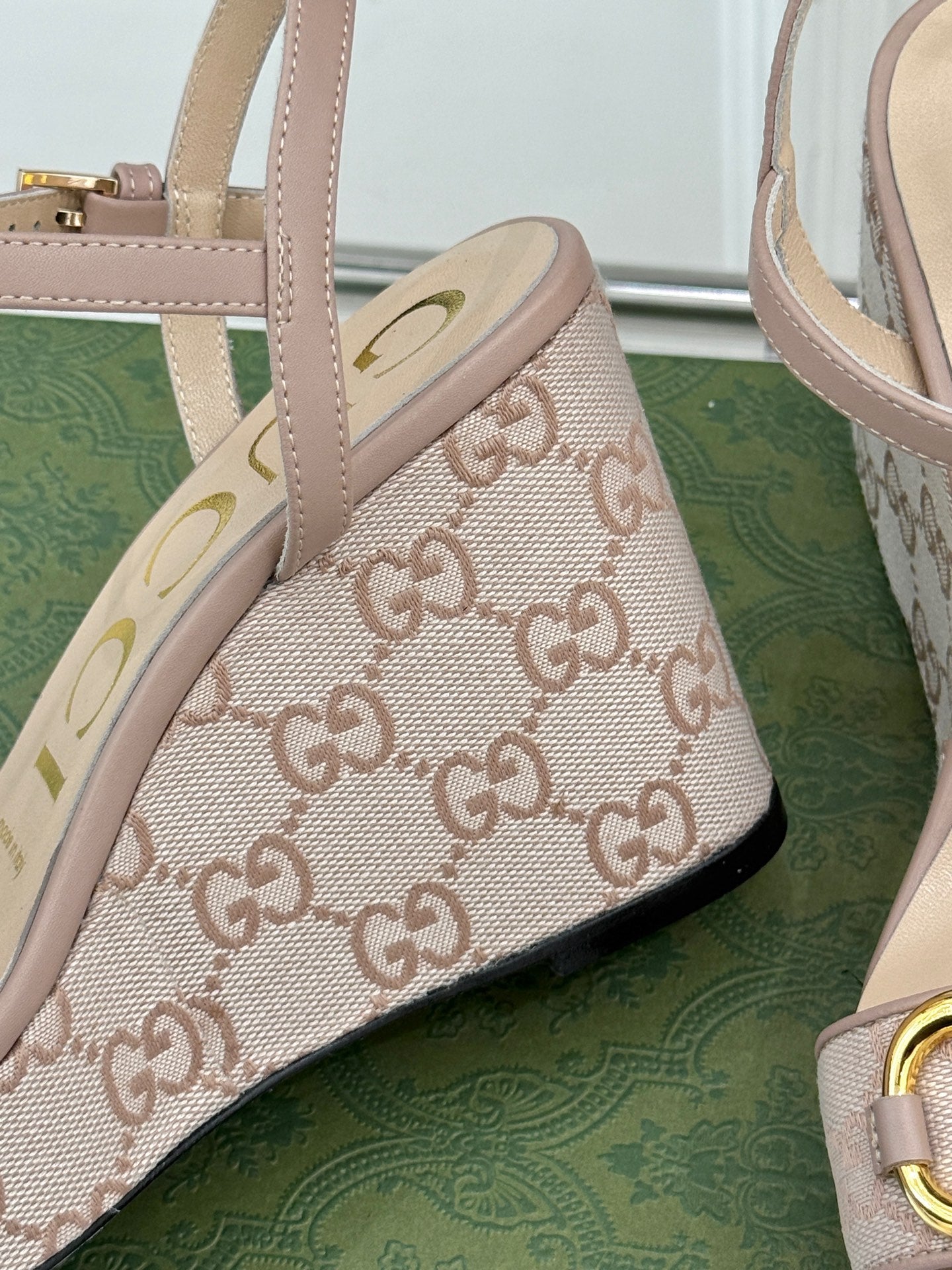 LuxluxHouse Best Quality Gucci Women Shoes