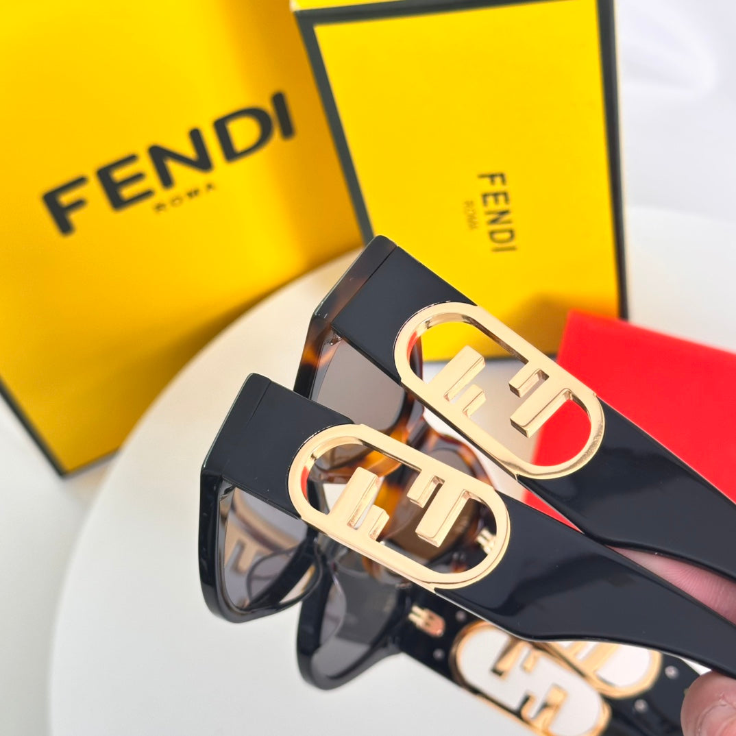 LuxluxHouse Best Quality Glasses Fendi