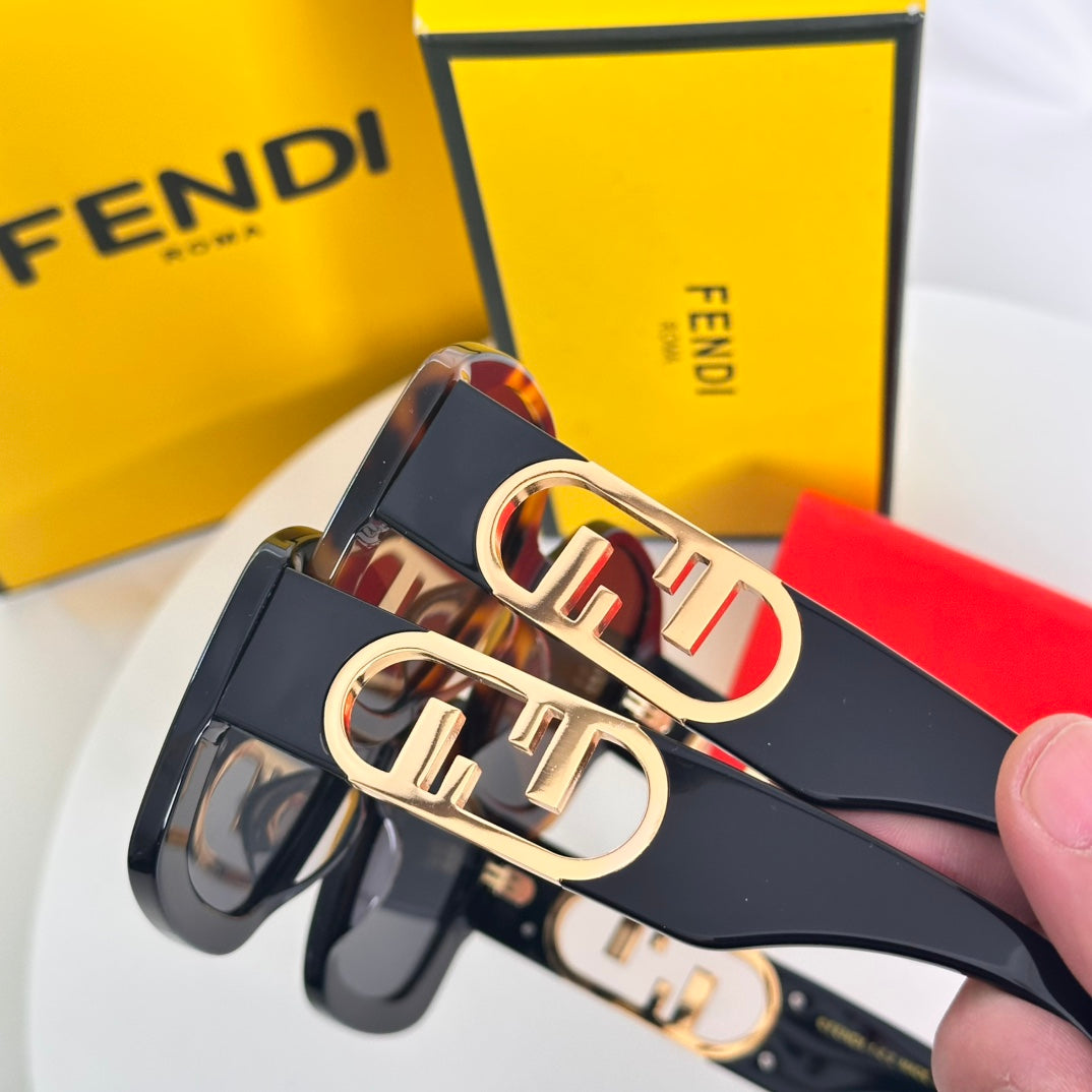 LuxluxHouse Best Quality Glasses Fendi