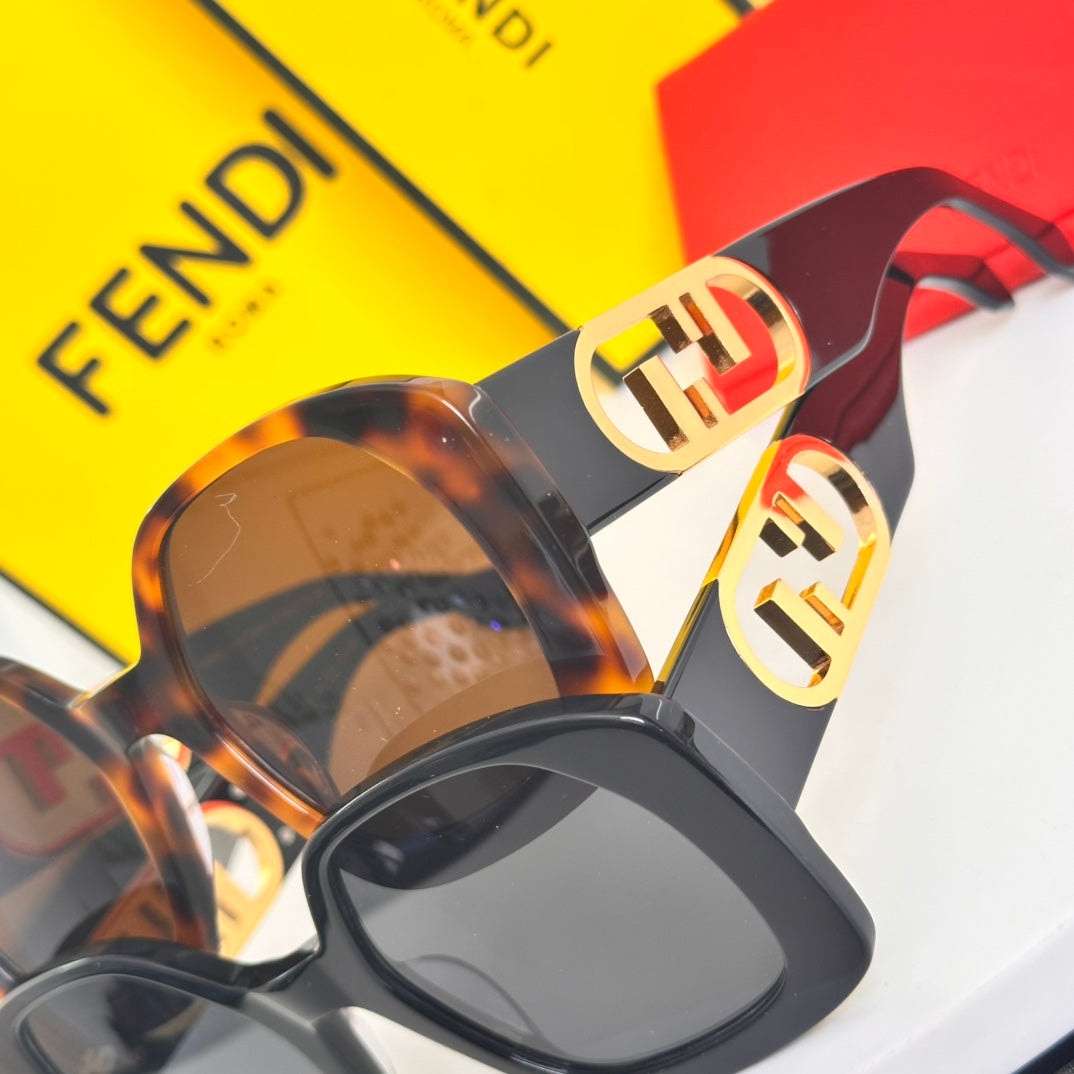 LuxluxHouse Best Quality Glasses Fendi