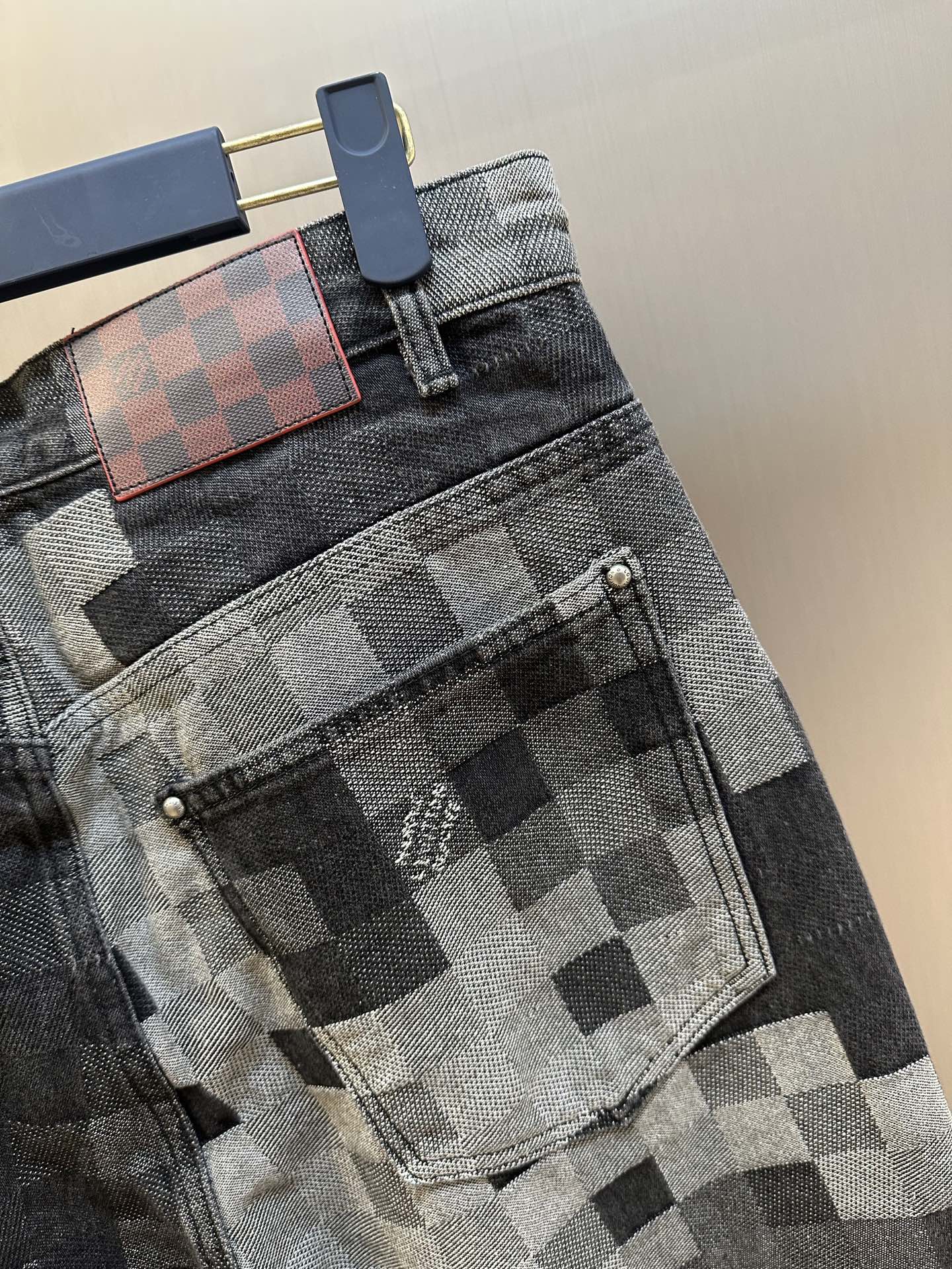 LuxluxHouse Best Quality Clothes Pants Coats & Jackets Louis Vuitton