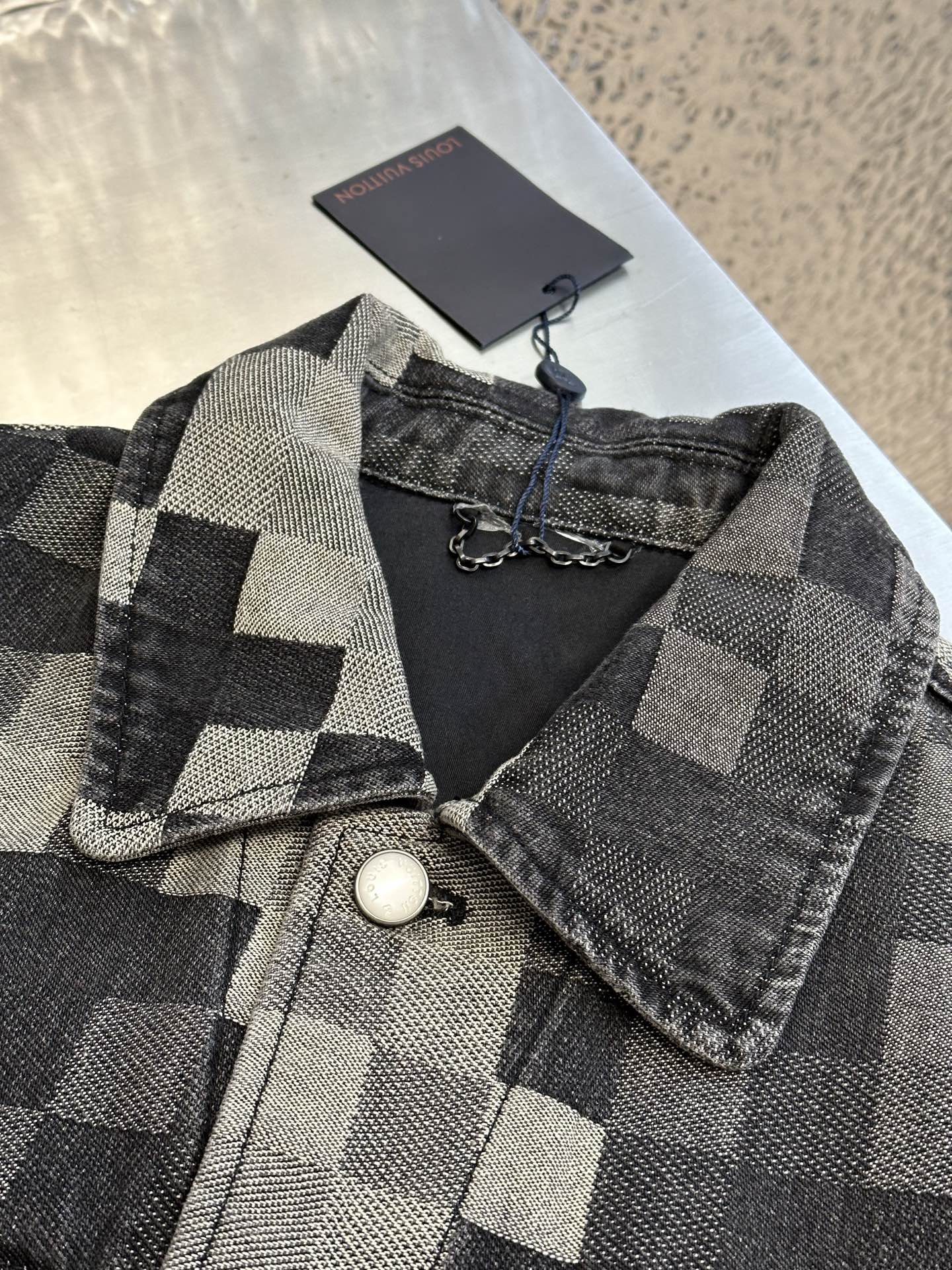 LuxluxHouse Best Quality Clothes Pants Coats & Jackets Louis Vuitton