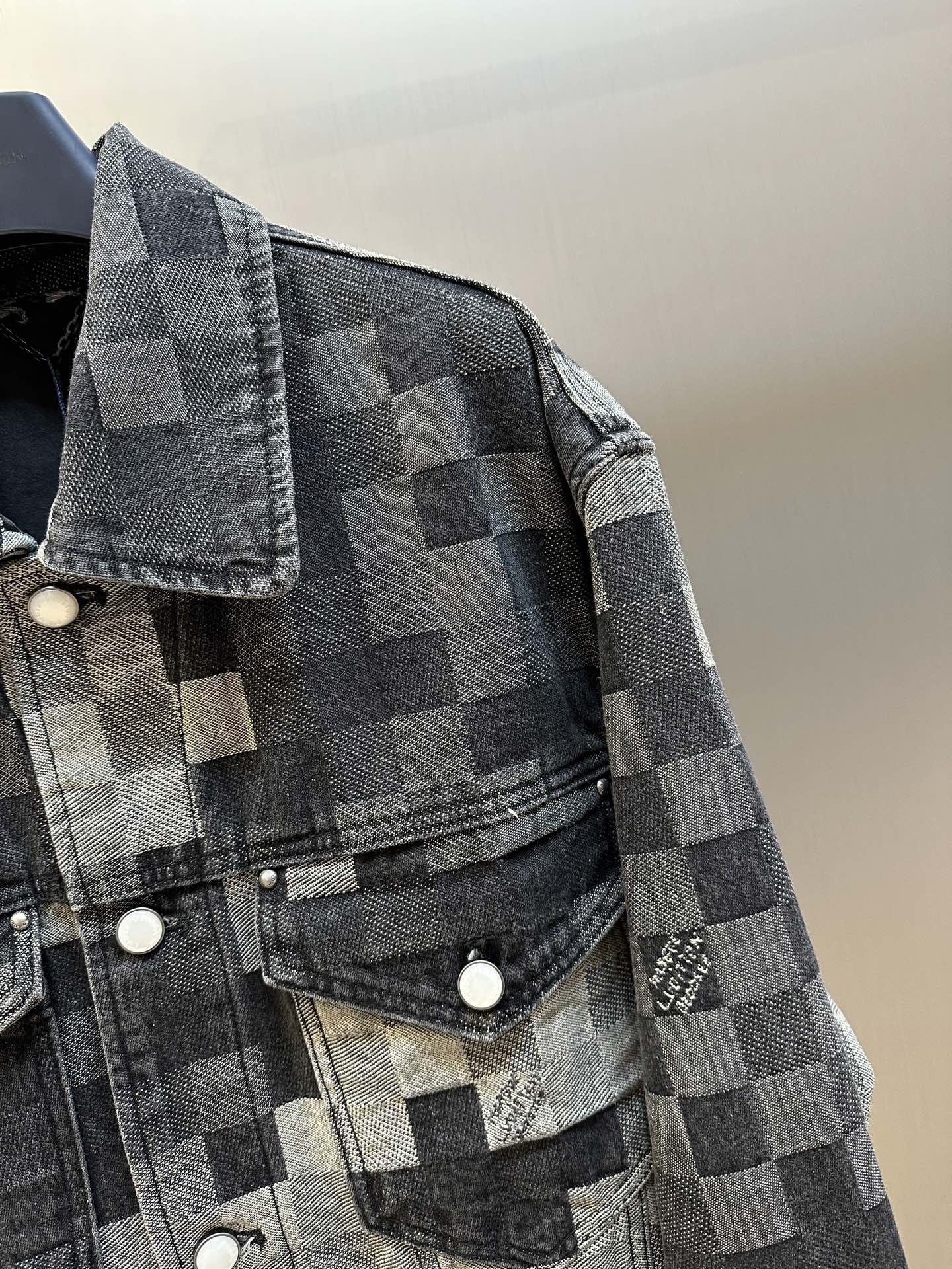 LuxluxHouse Best Quality Clothes Pants Coats & Jackets Louis Vuitton