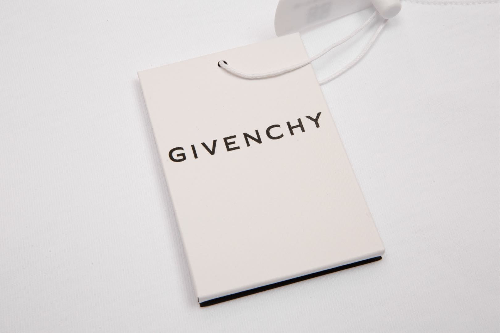 LuxluxHouse Best Quality Clothes Givenchy T-shirt