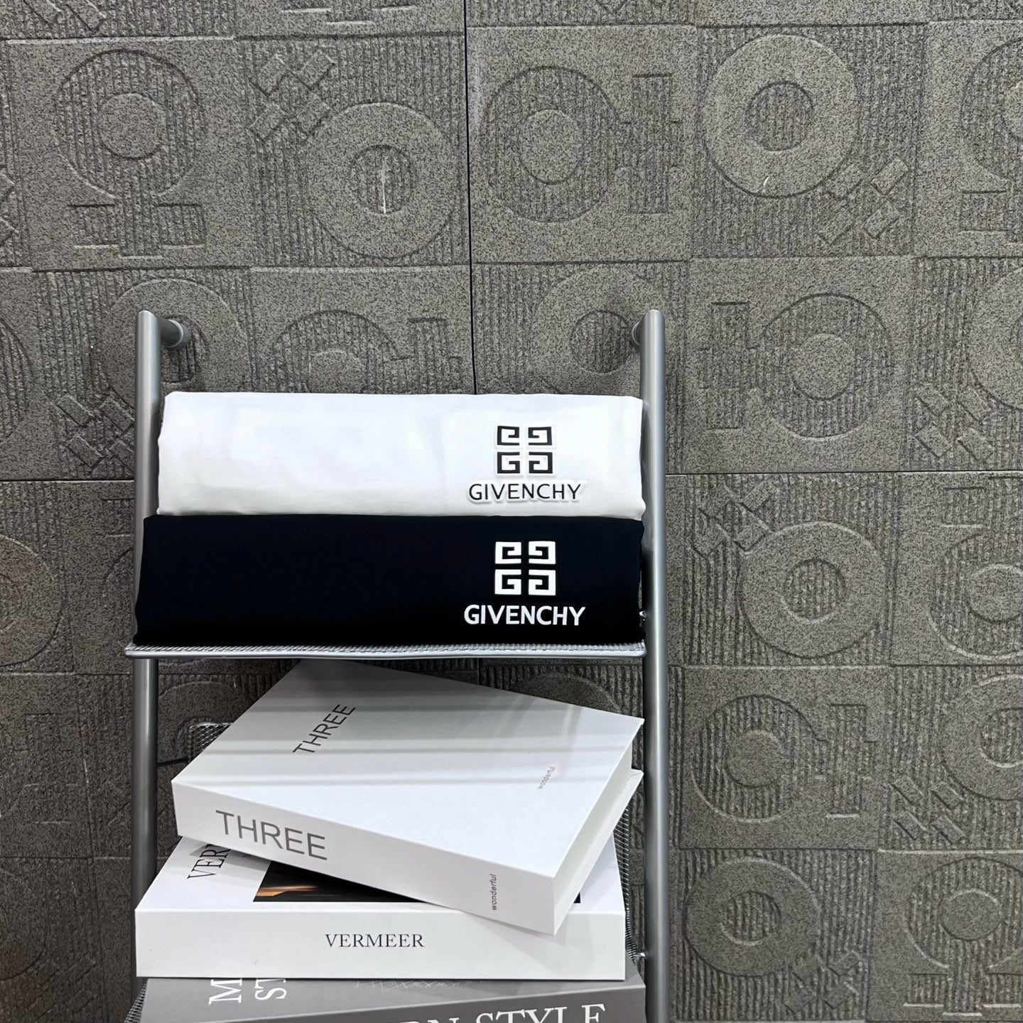 LuxluxHouse Best Quality Clothes Givenchy T-shirt