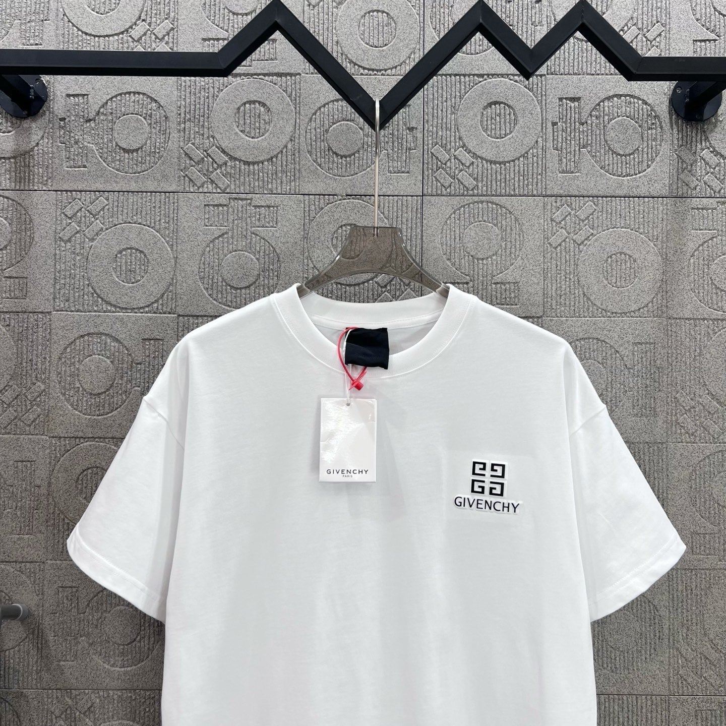 LuxluxHouse Best Quality Clothes Givenchy T-shirt