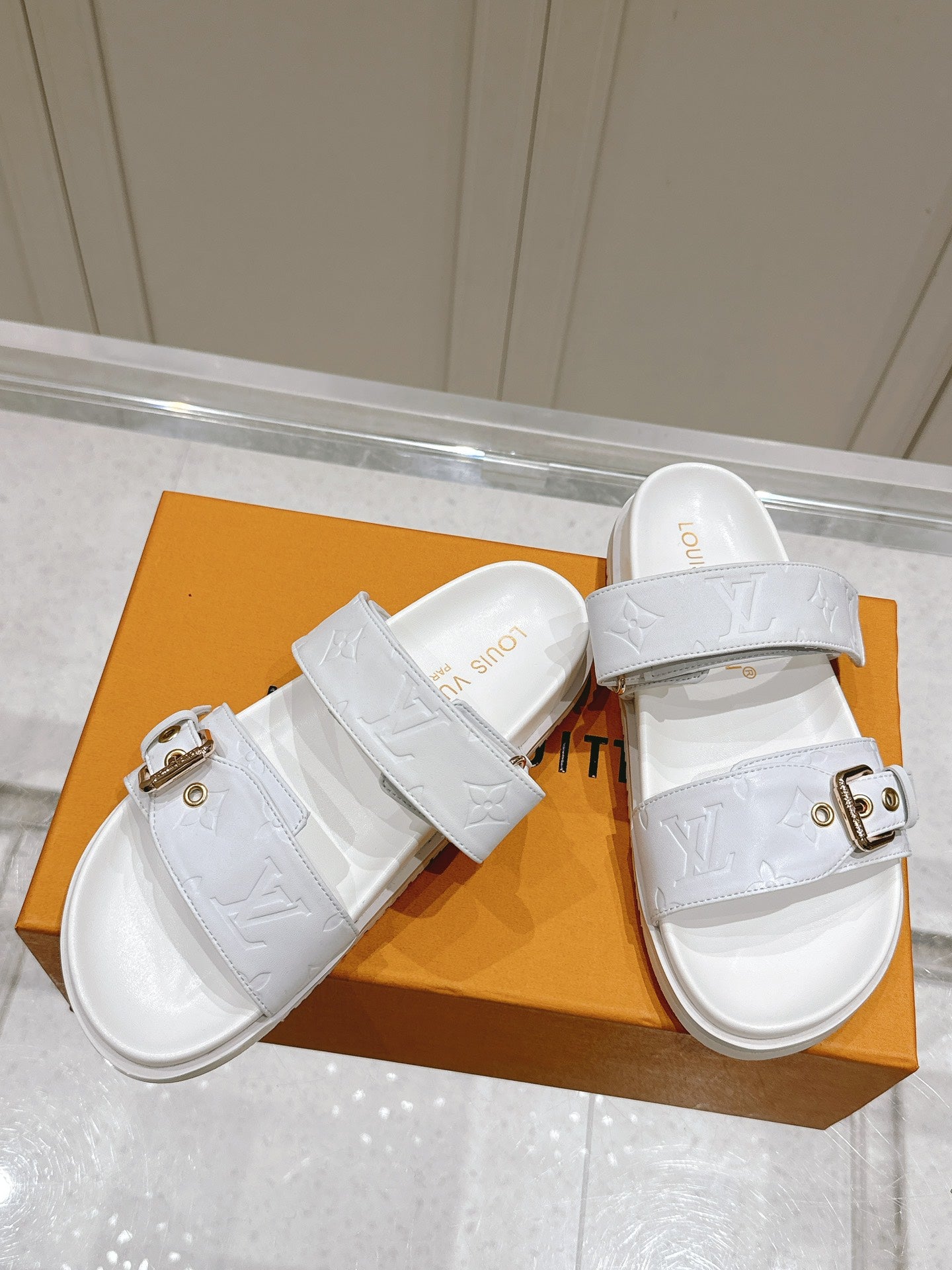 LuxluxHouse Best Quality Women Shoes Louis Vuitton