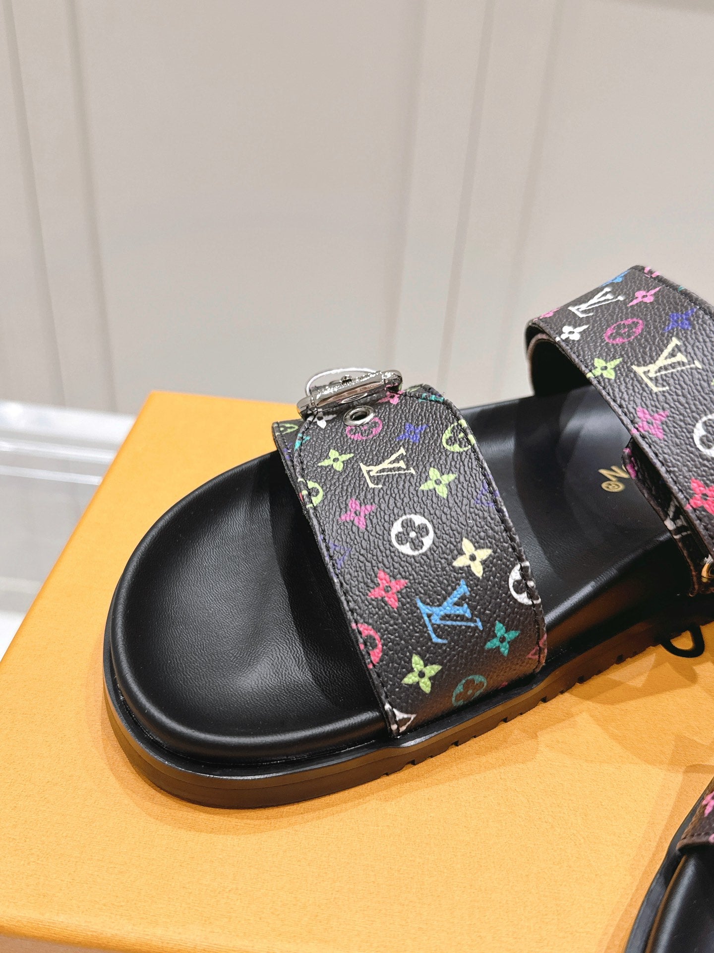 LuxluxHouse Best Quality Women Shoes Louis Vuitton
