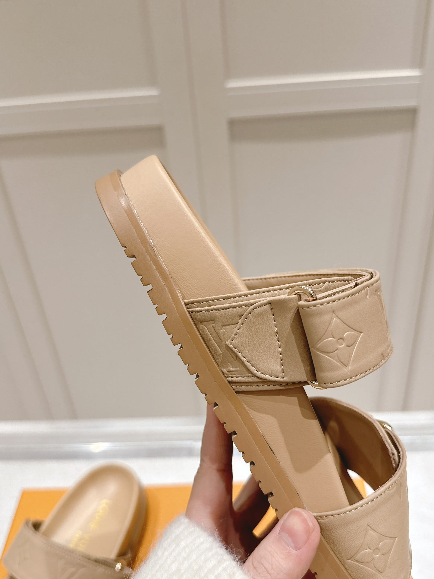 LuxluxHouse Best Quality Women Shoes Louis Vuitton
