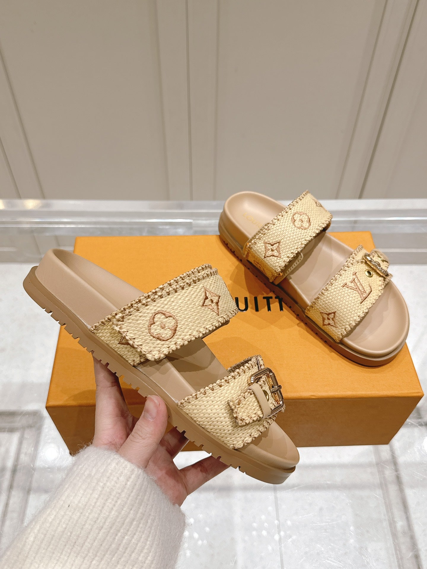 LuxluxHouse Best Quality Women Shoes Louis Vuitton