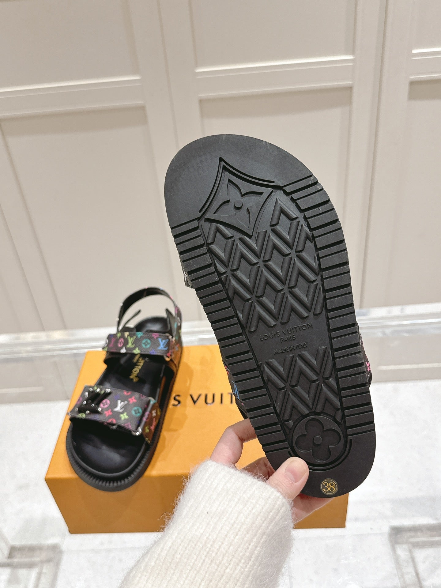 LuxluxHouse Best Quality Women Shoes Louis Vuitton