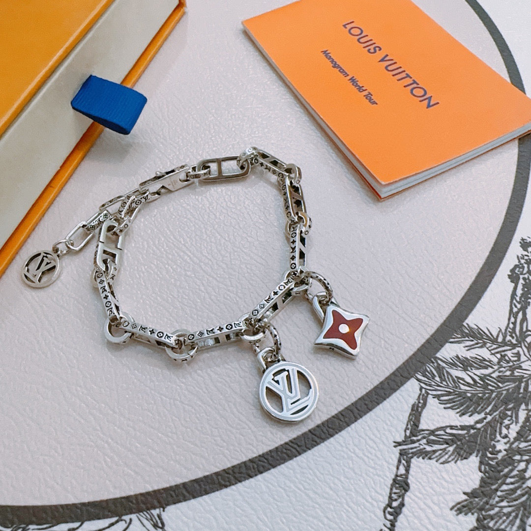 LuxluxHouse Best Quality Accessories Louis Vuitton