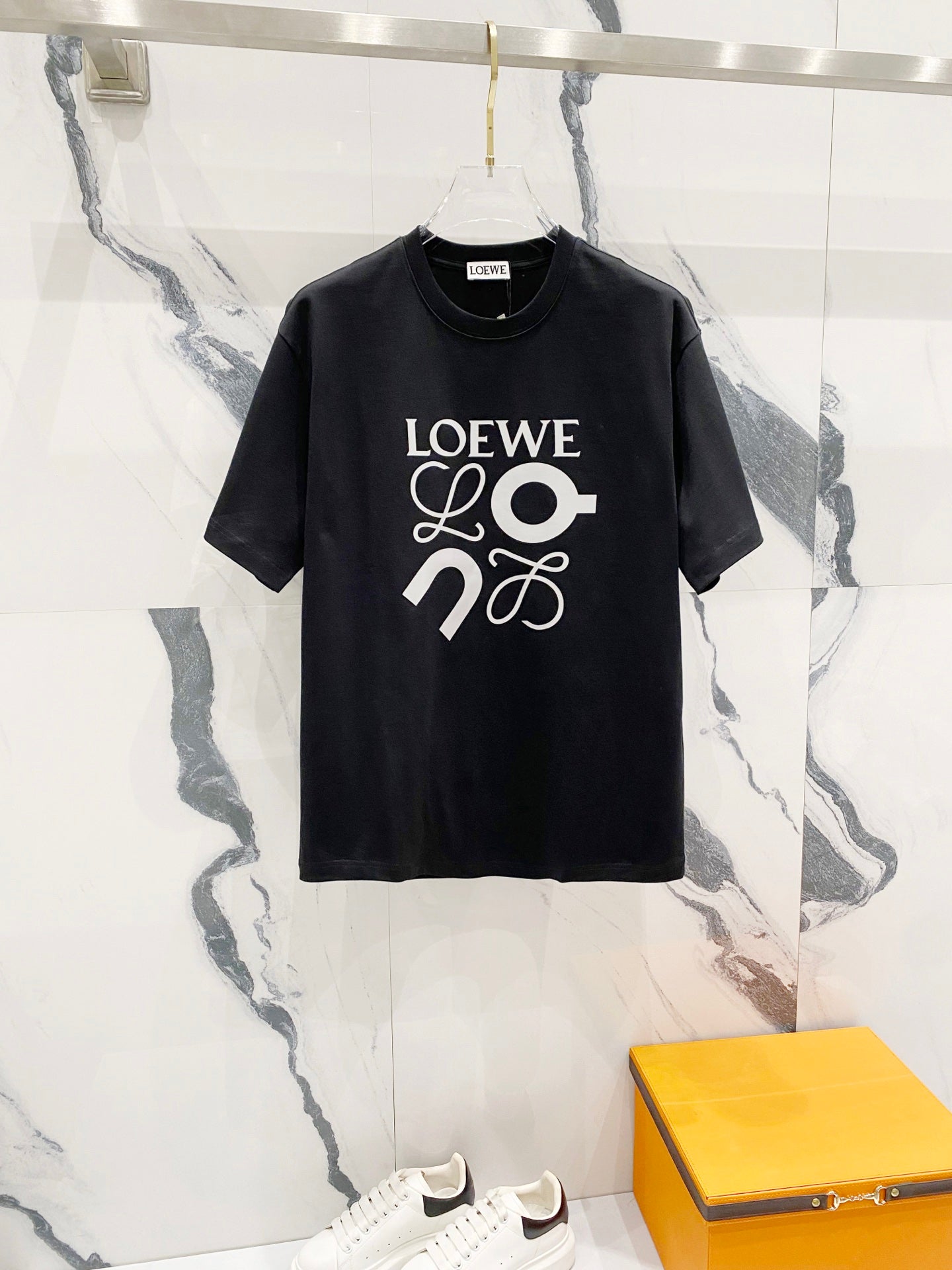 LuxluxHouse Best Quality Clothes T-shirt Loewe