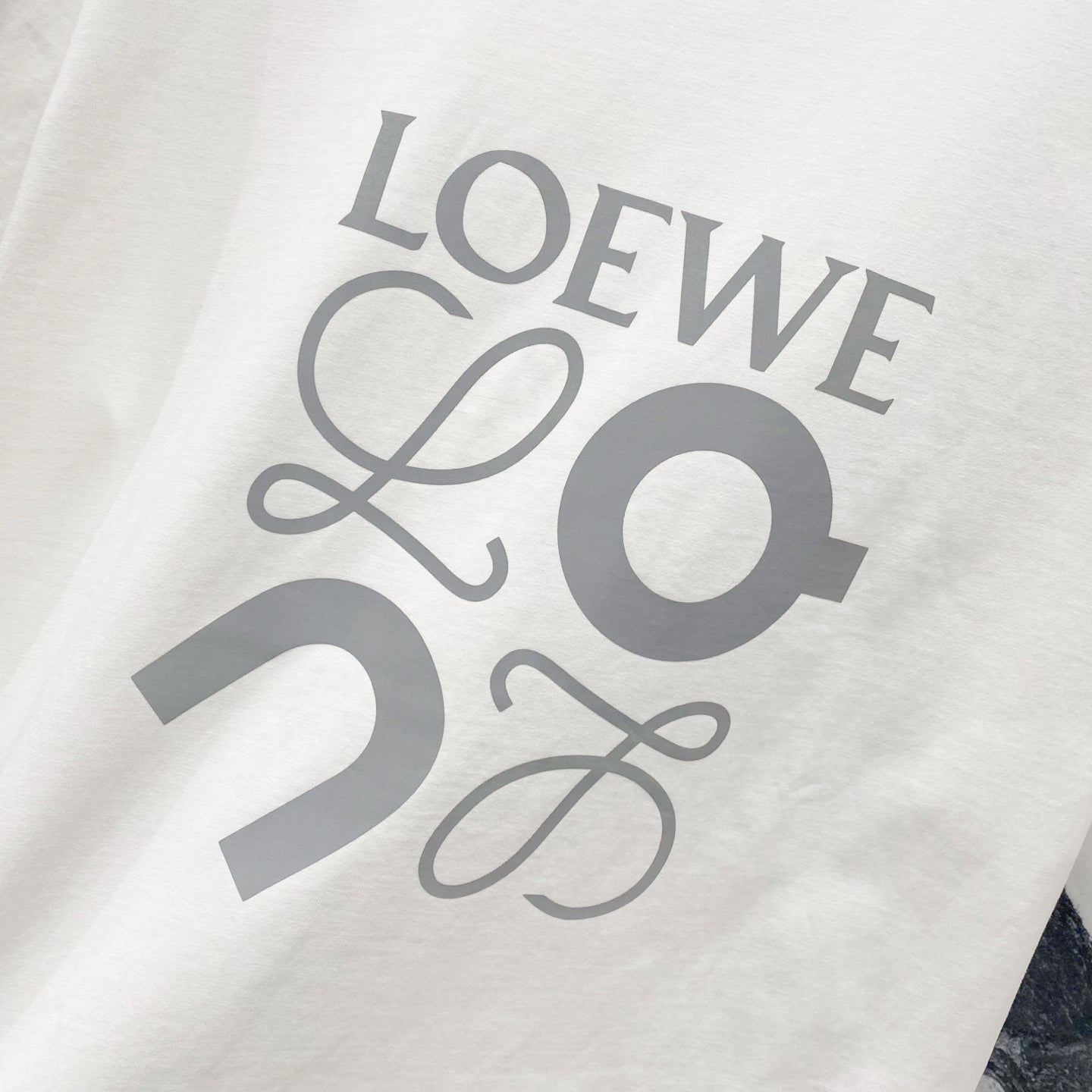 LuxluxHouse Best Quality Clothes T-shirt Loewe