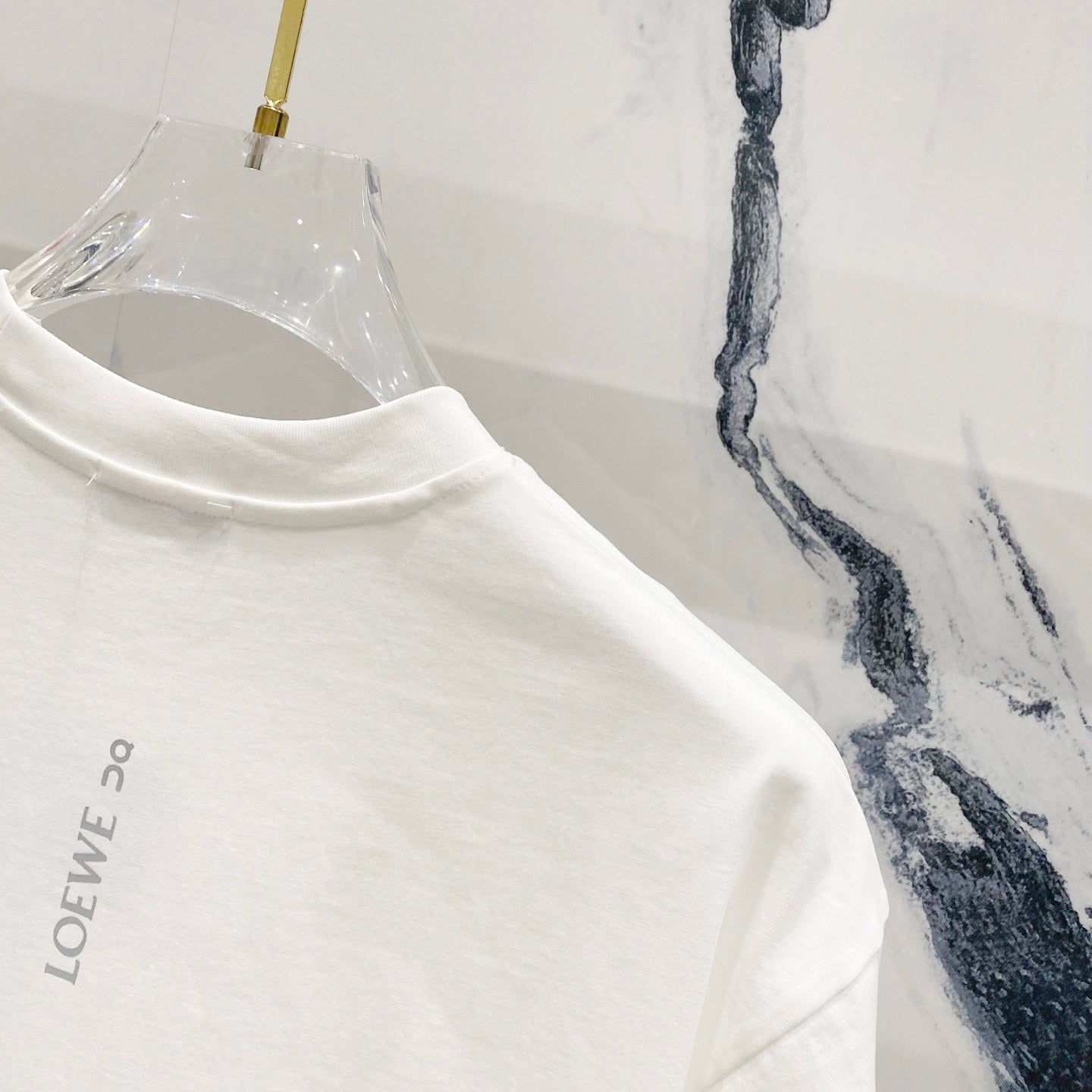 LuxluxHouse Best Quality Clothes T-shirt Loewe
