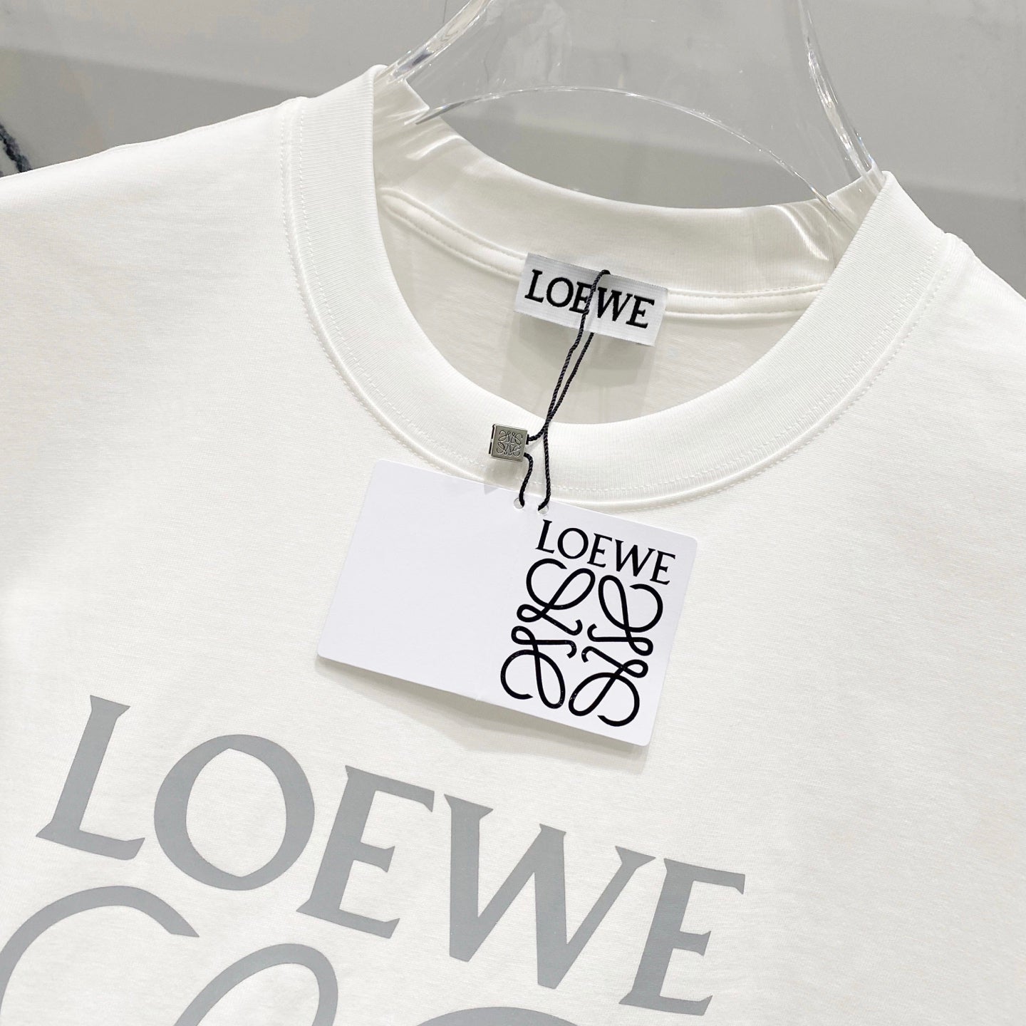 LuxluxHouse Best Quality Clothes T-shirt Loewe