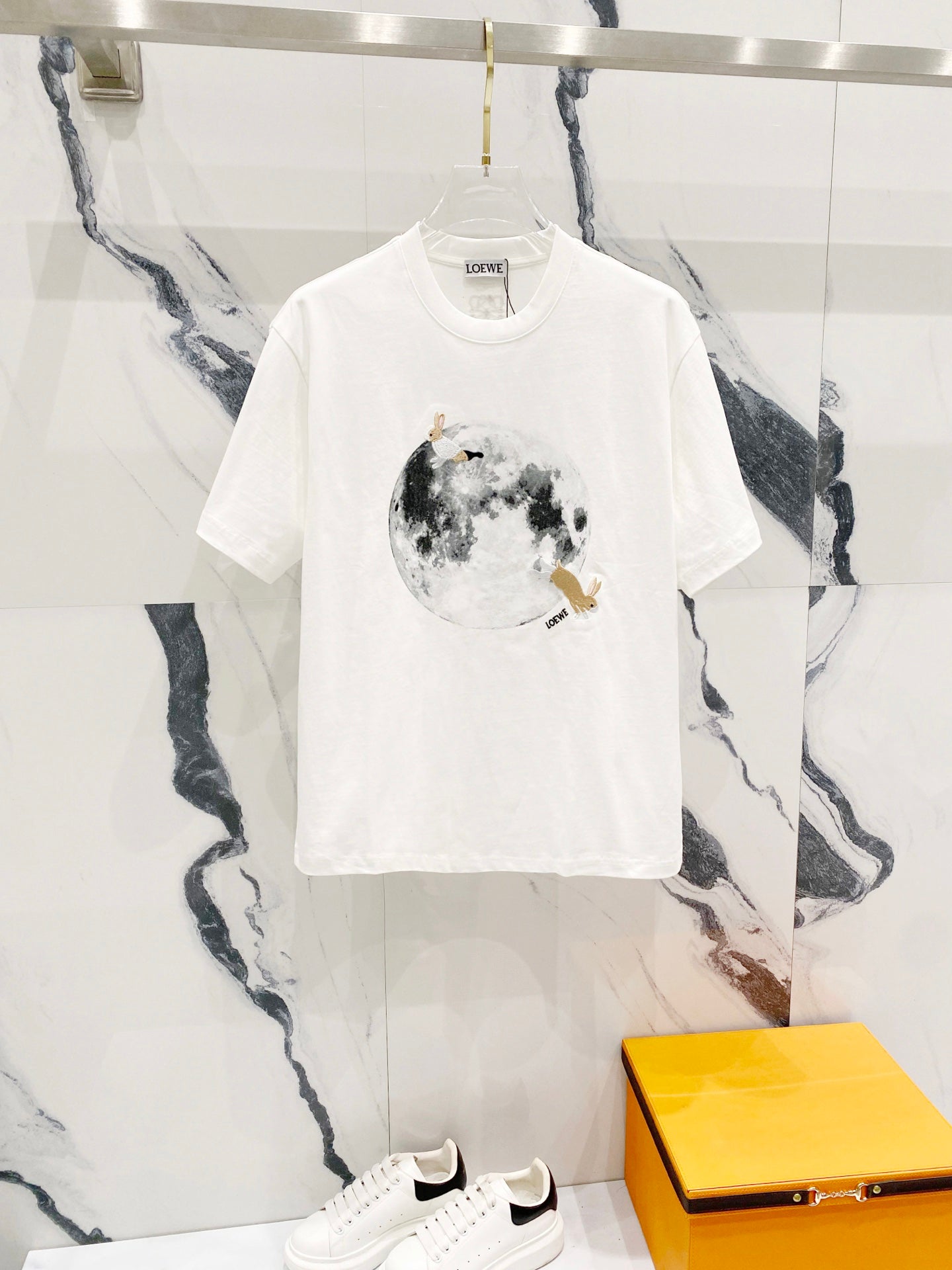 LuxluxHouse Best Quality Clothes T-shirt Loewe