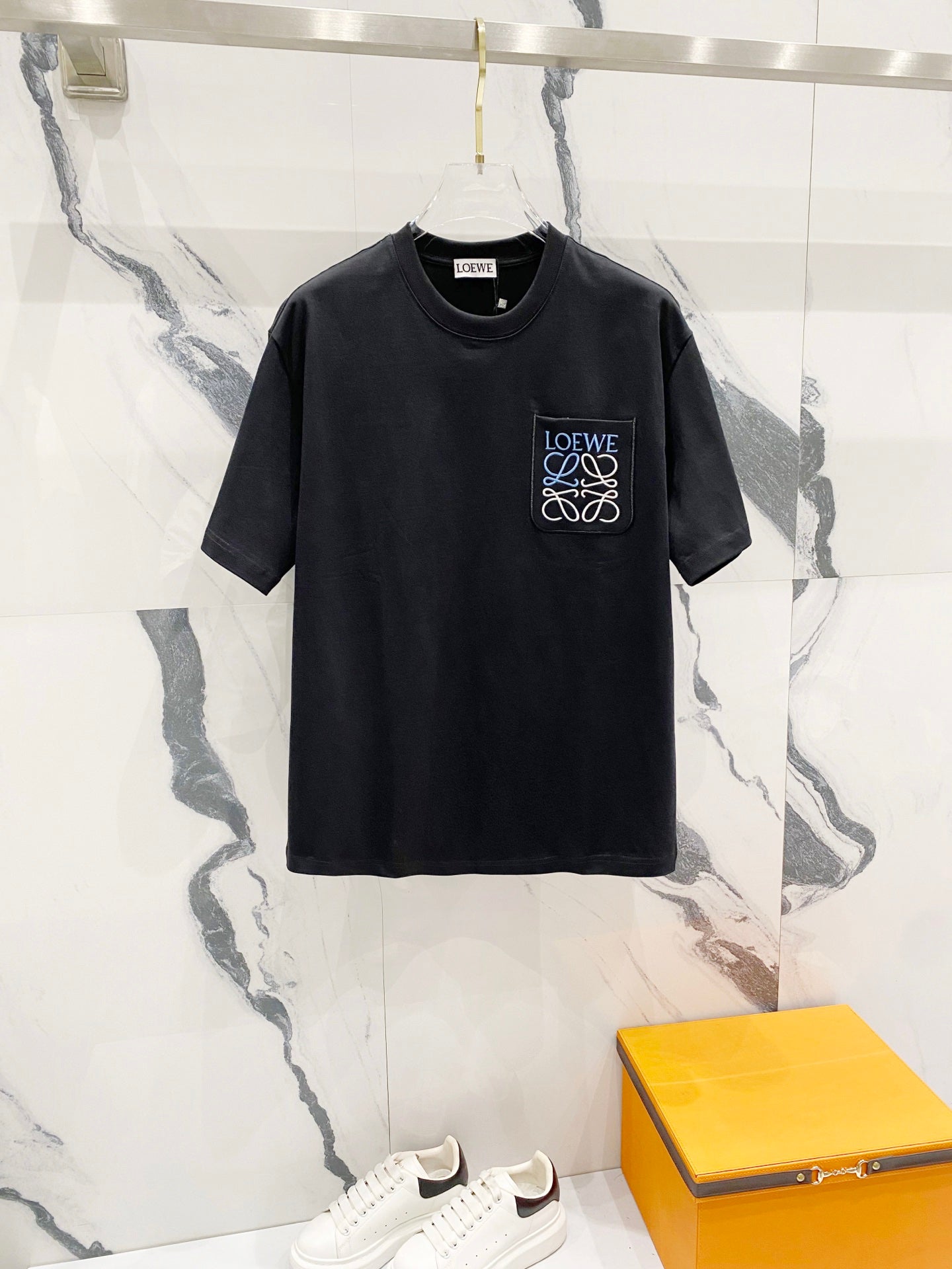 LuxluxHouse Best Quality Clothes T-shirt Loewe