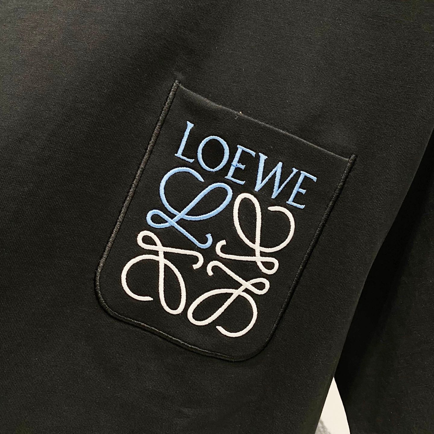 LuxluxHouse Best Quality Clothes T-shirt Loewe