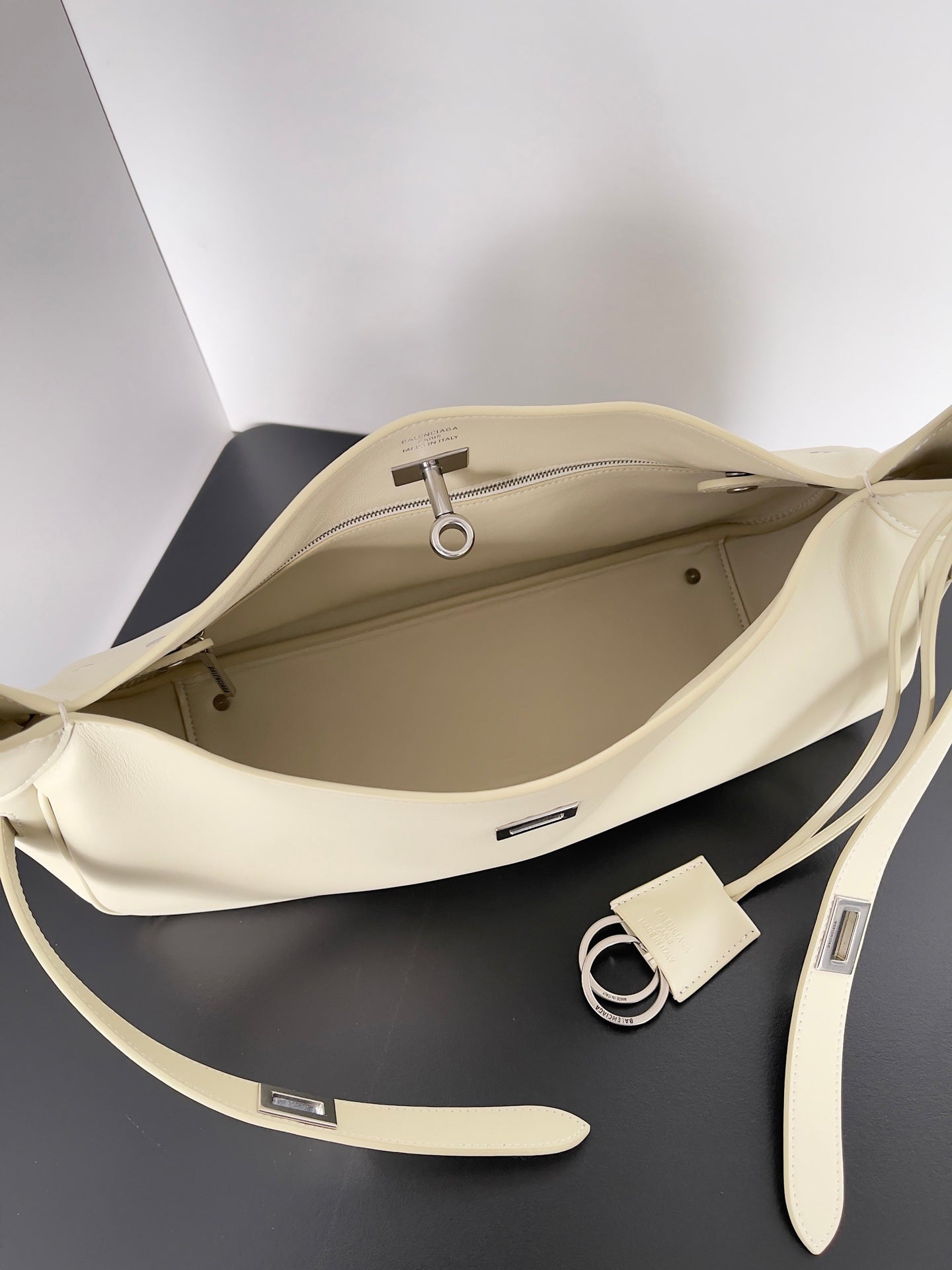 LuxluxHouse Best Quality Bags Balenciaga