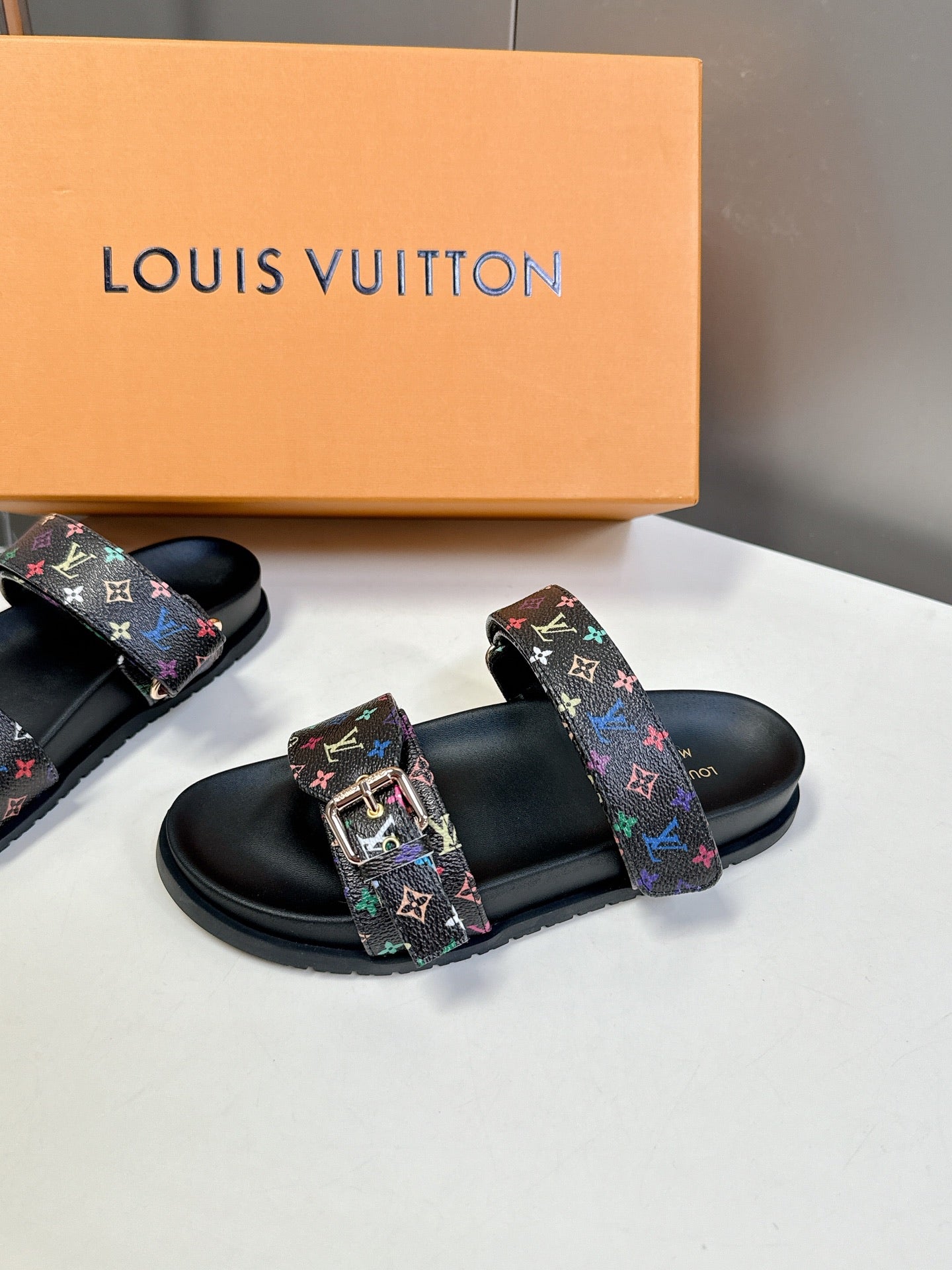 LuxluxHouse Best Quality Women Shoes Louis Vuitton