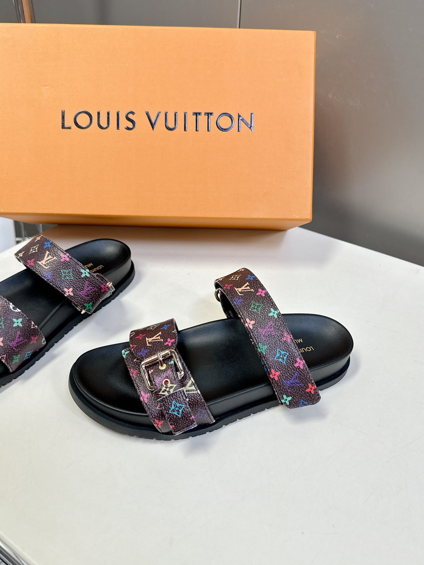 LuxluxHouse Best Quality Women Shoes Louis Vuitton