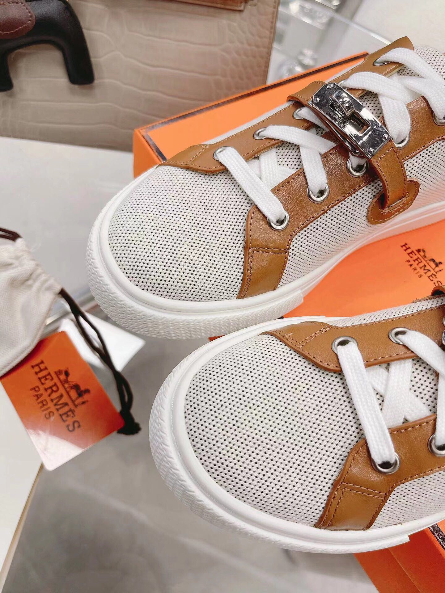 LuxluxHouse Best Quality Women Shoes Hermes