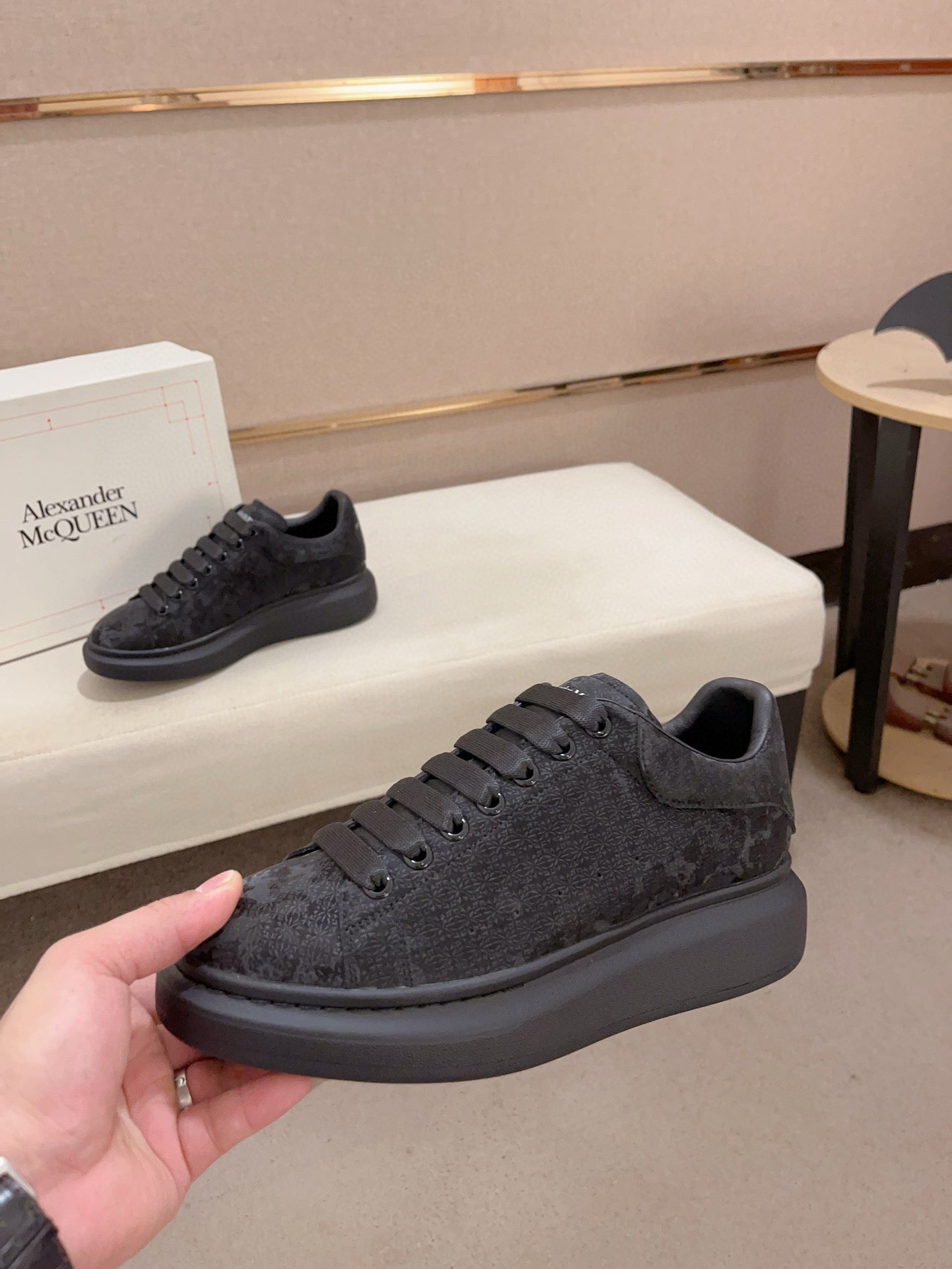 LuxluxHouse Best Quality Shoes Alexander McQueen