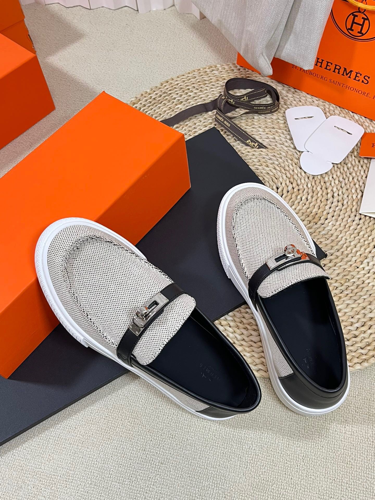 LuxluxHouse Best Quality Women Shoes Hermes