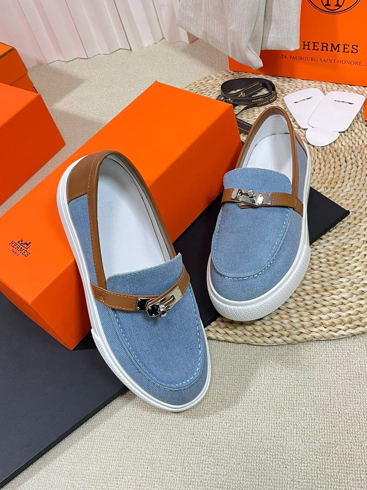 LuxluxHouse Best Quality Women Shoes Hermes