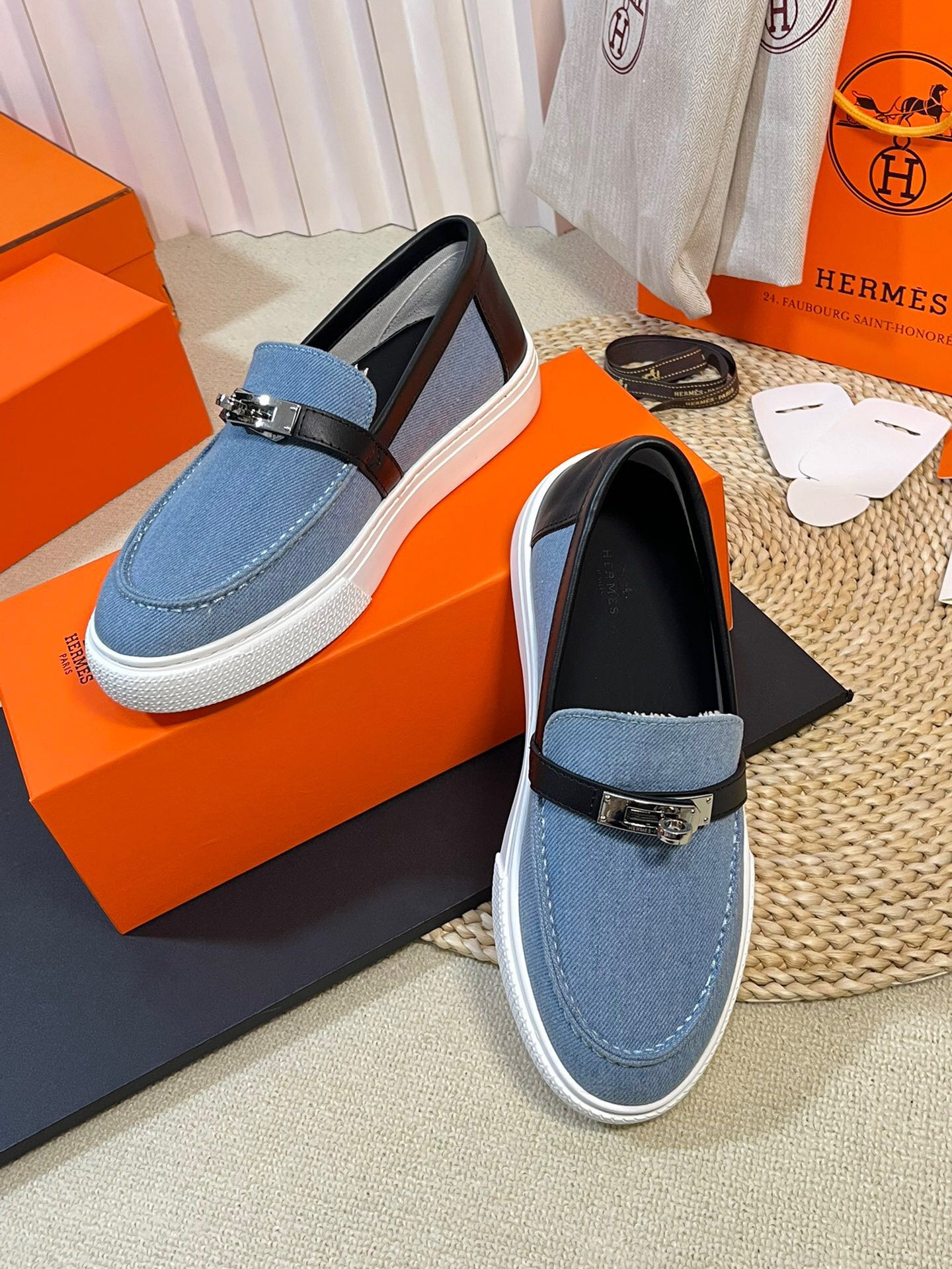 LuxluxHouse Best Quality Women Shoes Hermes