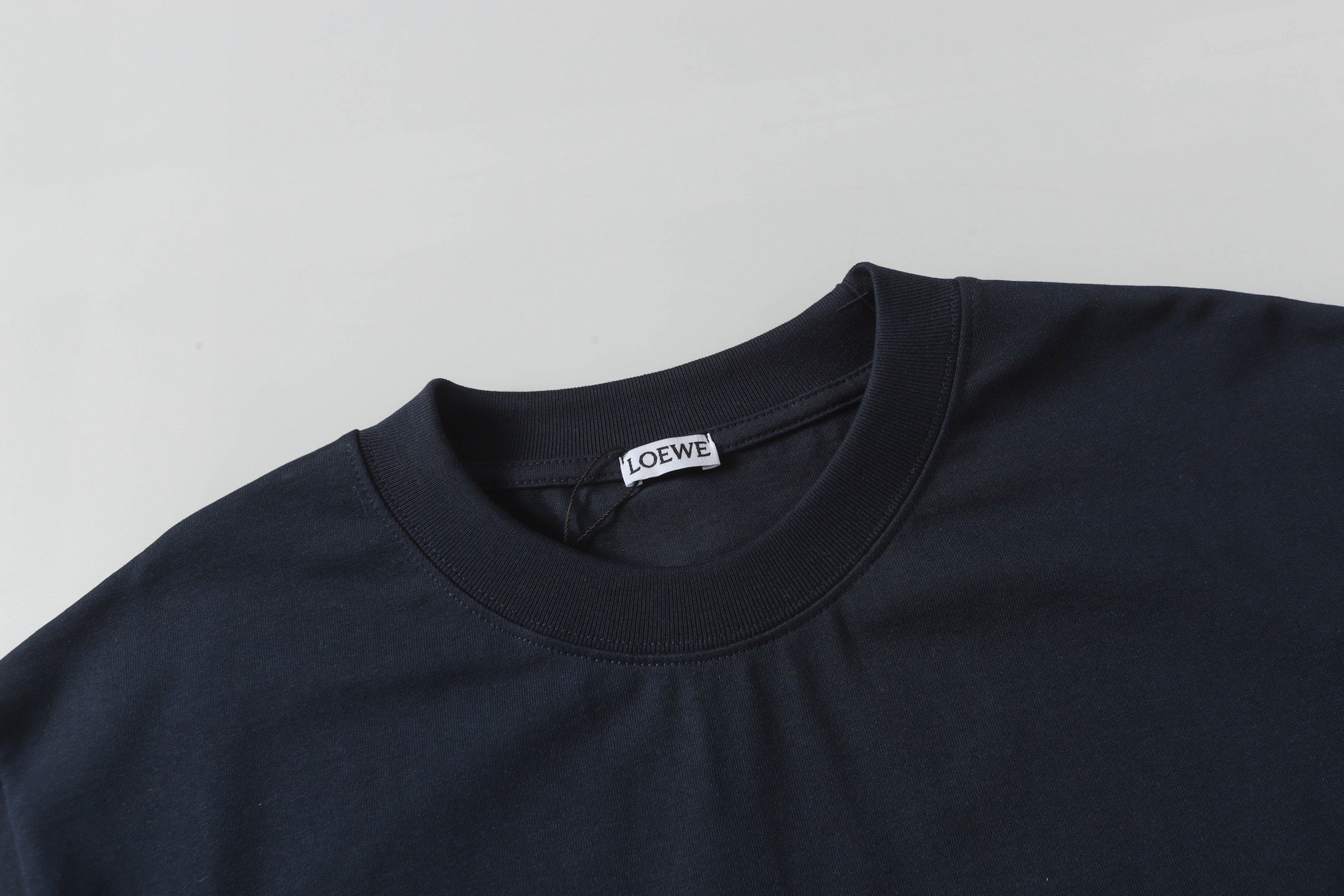 LuxluxHouse Best Quality Clothes T-shirt Loewe