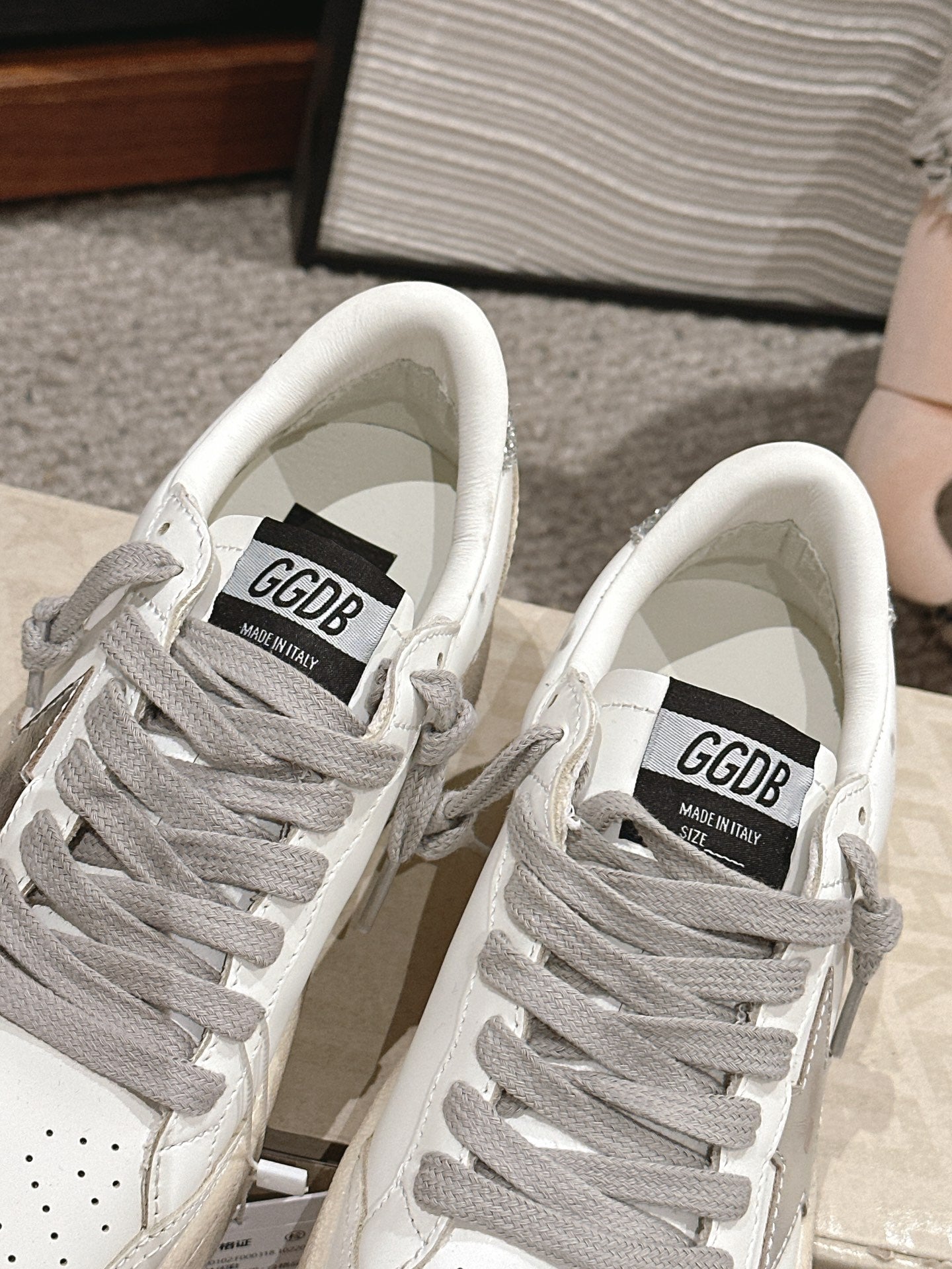 LuxluxHouse Best Quality Shoes Golden Goose