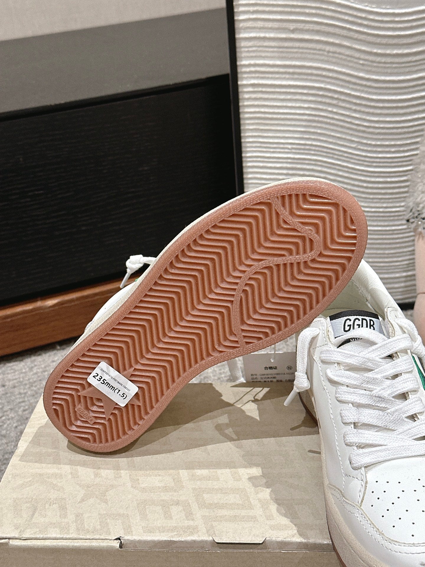 LuxluxHouse Best Quality Shoes Golden Goose