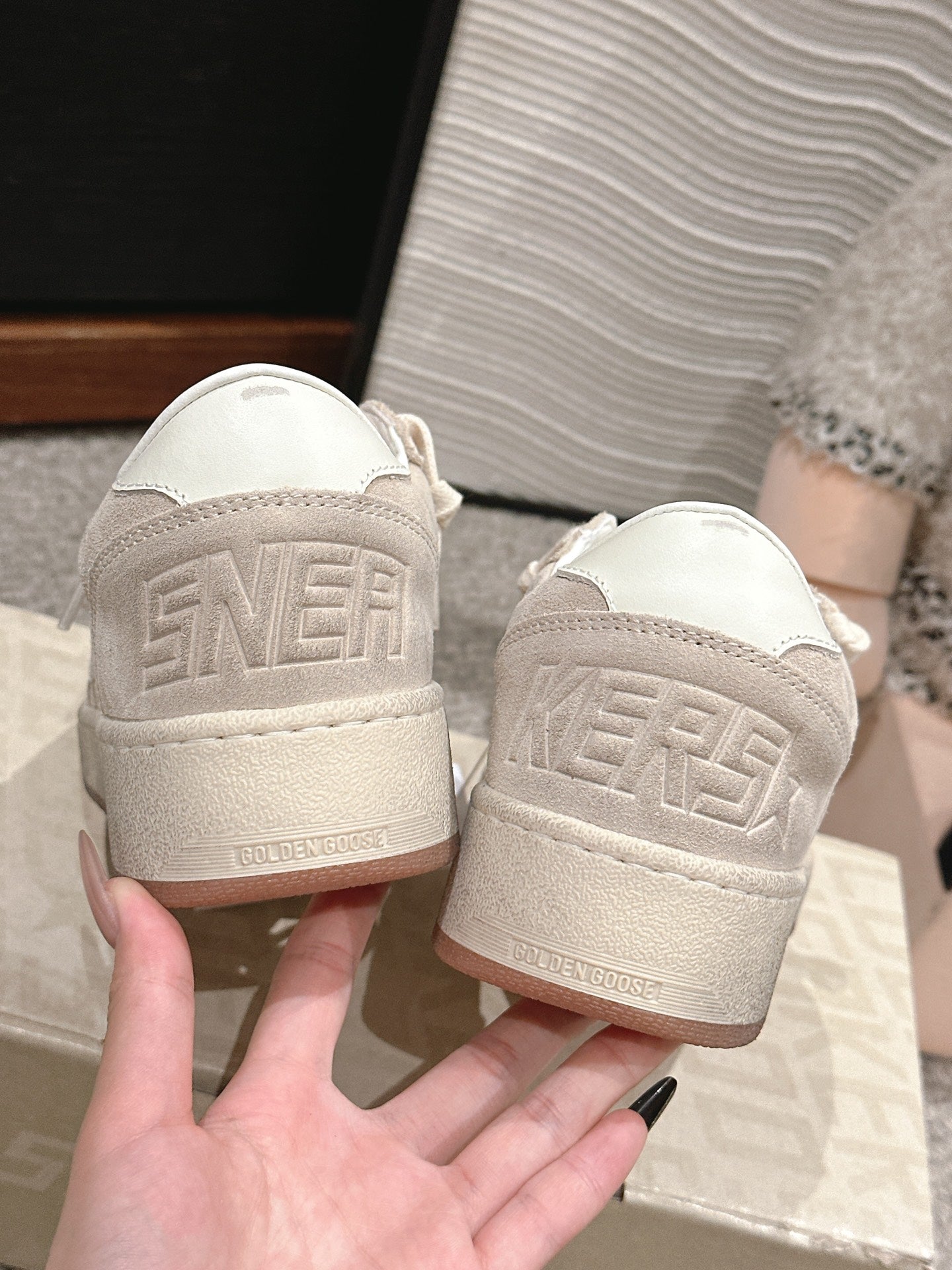 LuxluxHouse Best Quality Shoes Golden Goose