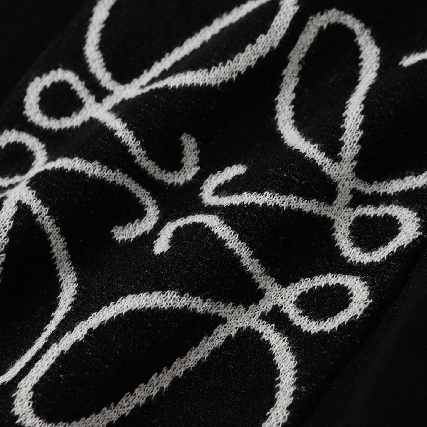 LuxluxHouse Best Quality Clothes T-shirt Loewe